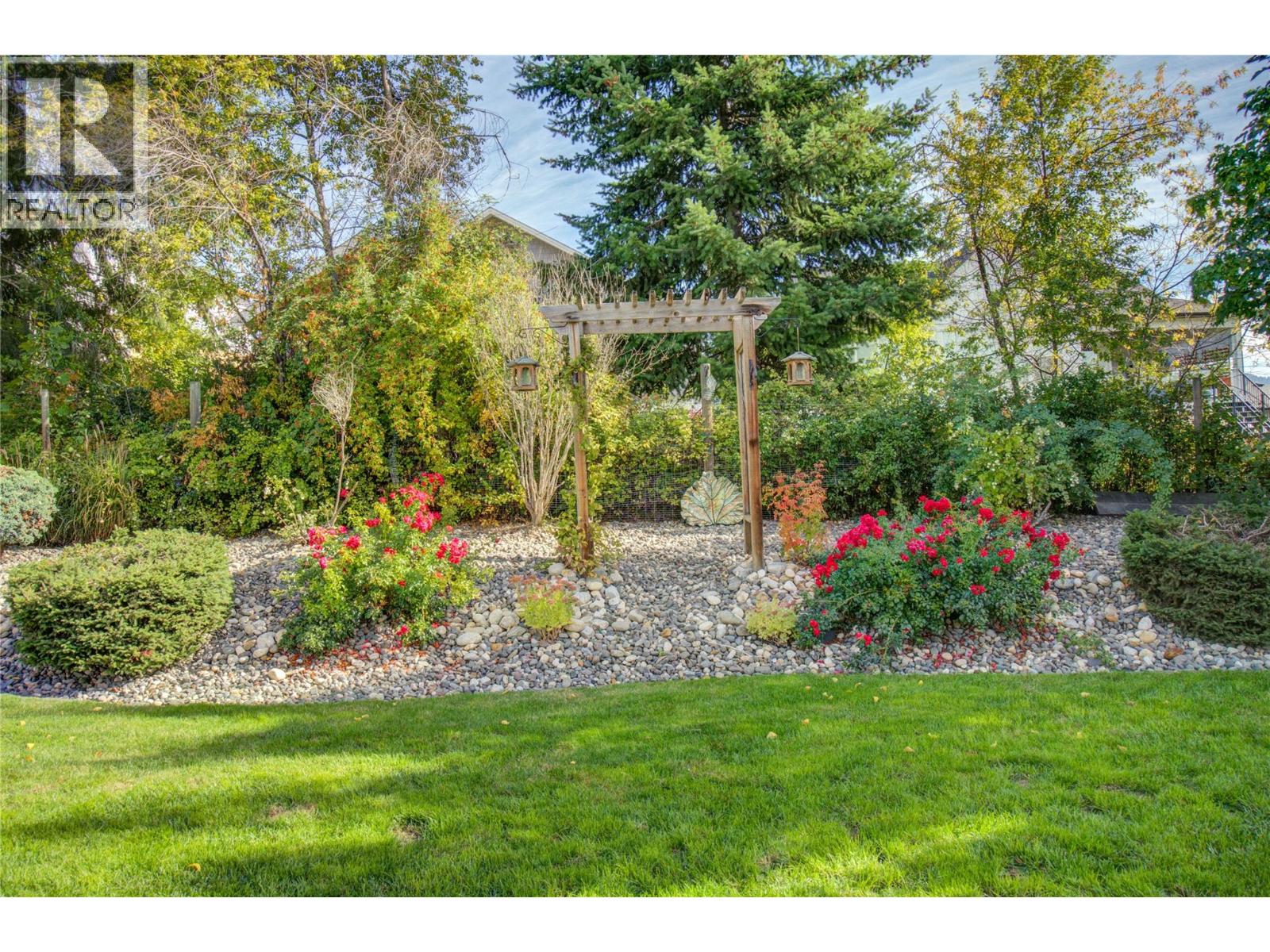 1850 33 Street Ne, Salmon Arm, British Columbia  V1E 1M9 - Photo 10 - 10373306
