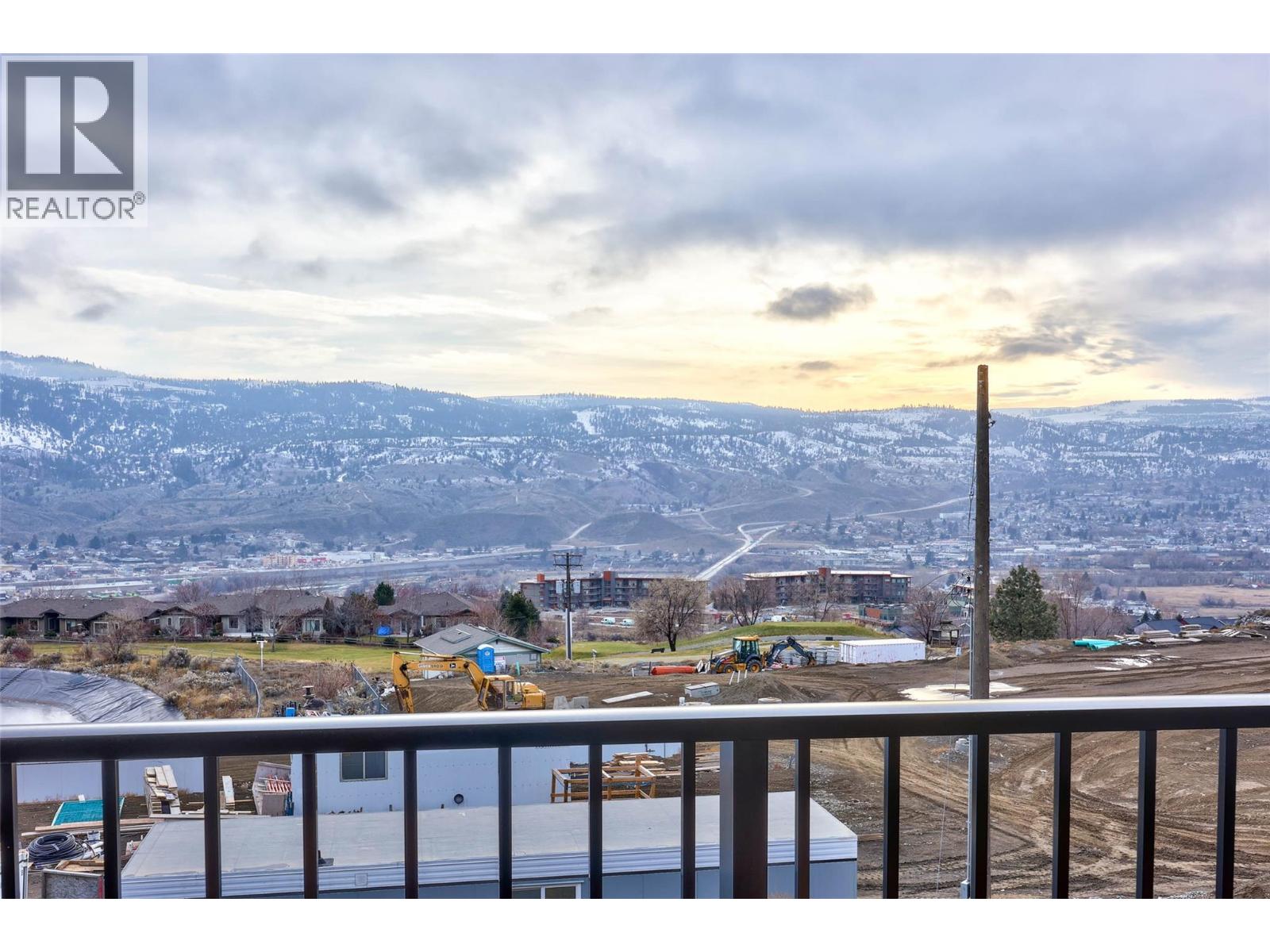 5046 Sun Rivers Drive, Kamloops, British Columbia  V2H 0E7 - Photo 23 - 10373522