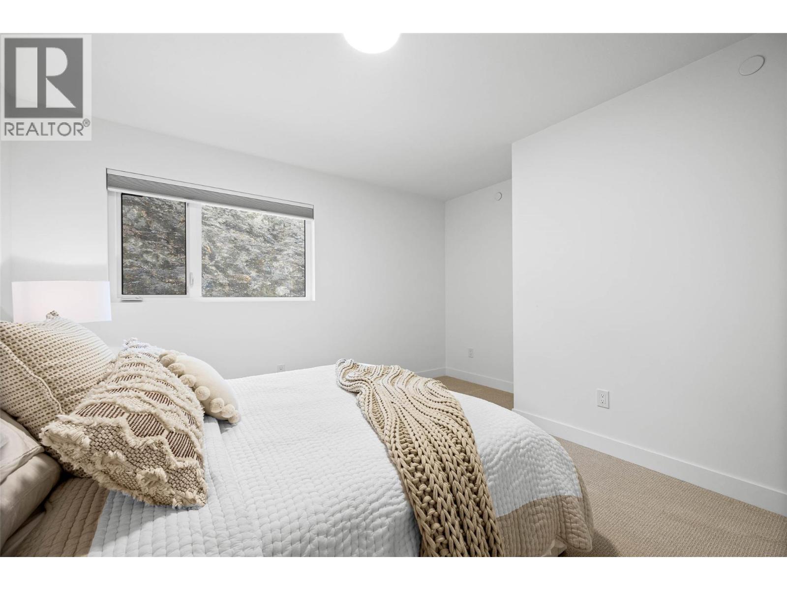 5046 Sun Rivers Drive, Kamloops, British Columbia  V2H 0E7 - Photo 28 - 10373522