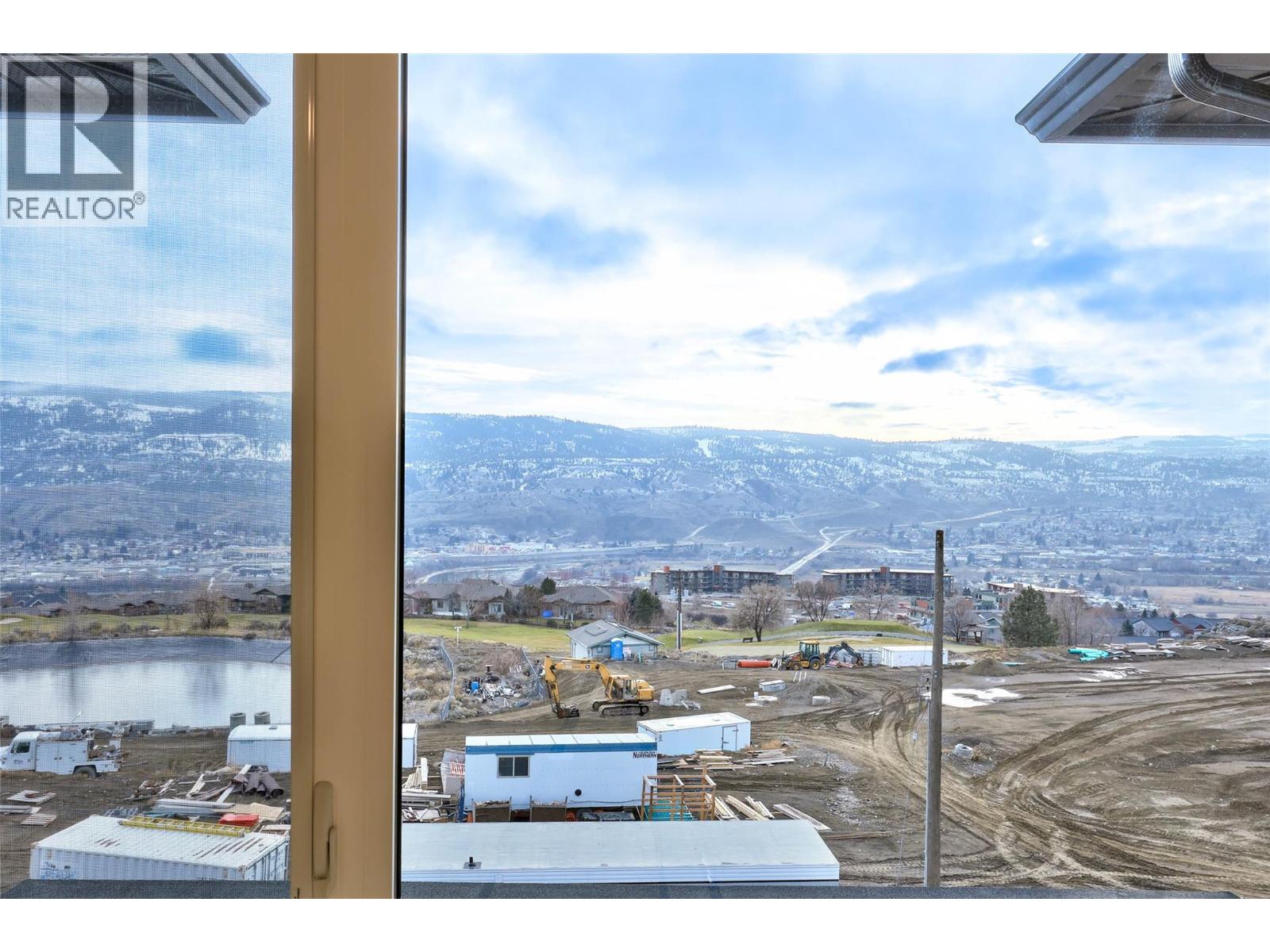 5046 Sun Rivers Drive, Kamloops, British Columbia  V2H 0E7 - Photo 31 - 10373522