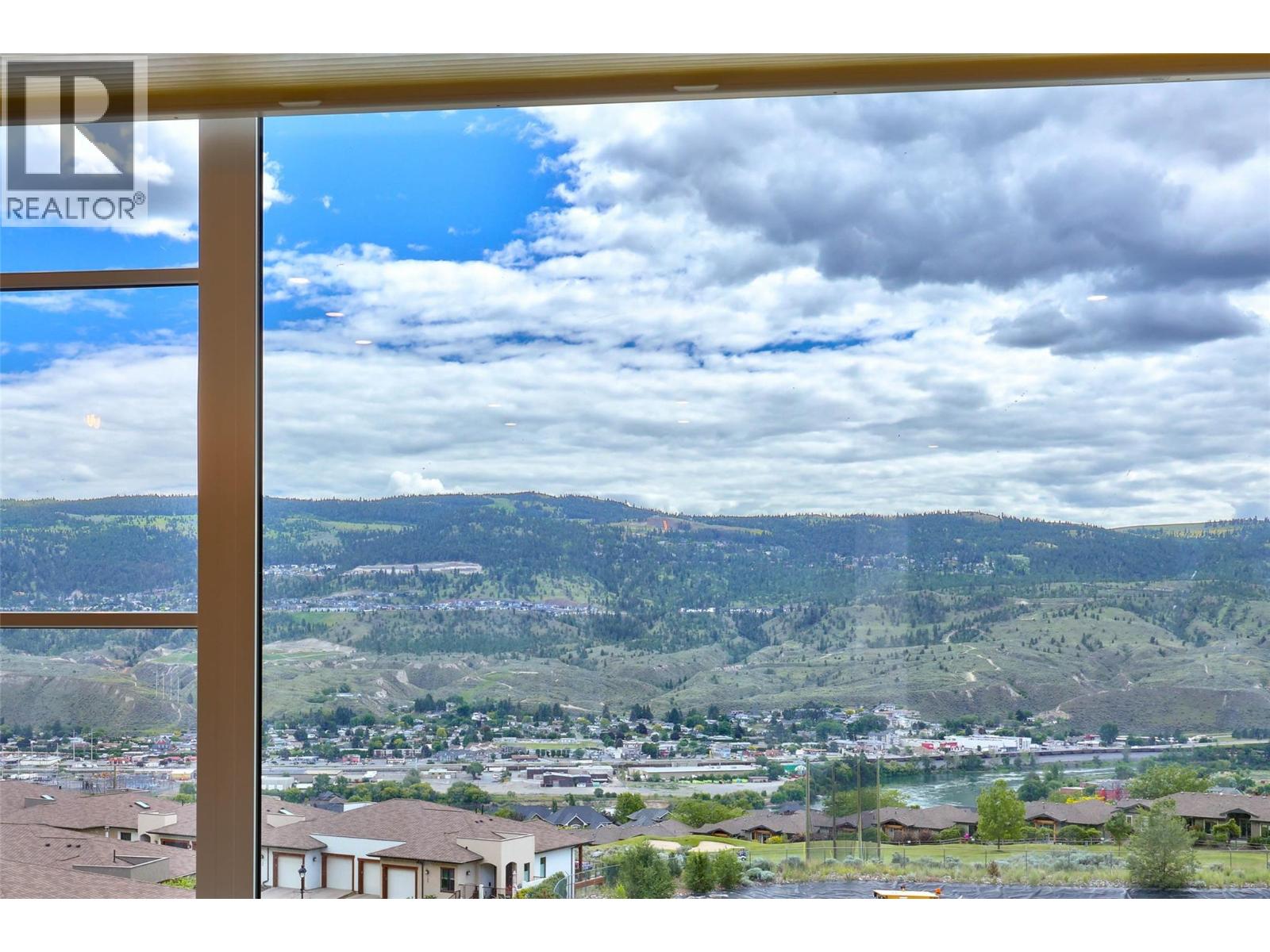 5048 Sun Rivers Drive, Kamloops, British Columbia  V2H 0E7 - Photo 15 - 10373524