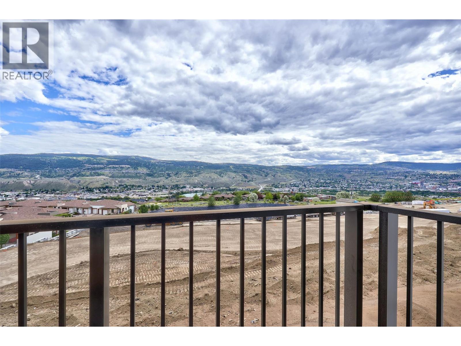 5048 Sun Rivers Drive, Kamloops, British Columbia  V2H 0E7 - Photo 31 - 10373524