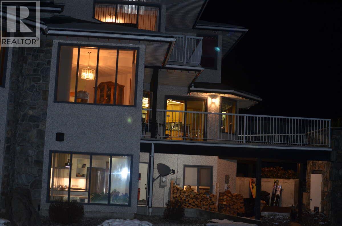 5725 Taghum Frontage Road, Taghum, British Columbia  V1L 6X9 - Photo 9 - 10373533