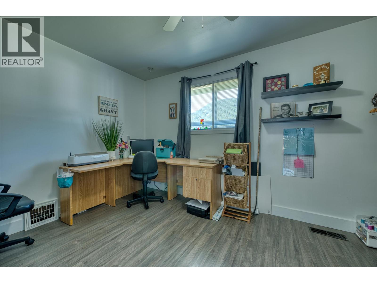 5783 Ponderosa Road, Falkland, British Columbia  V0E 1W0 - Photo 11 - 10373532
