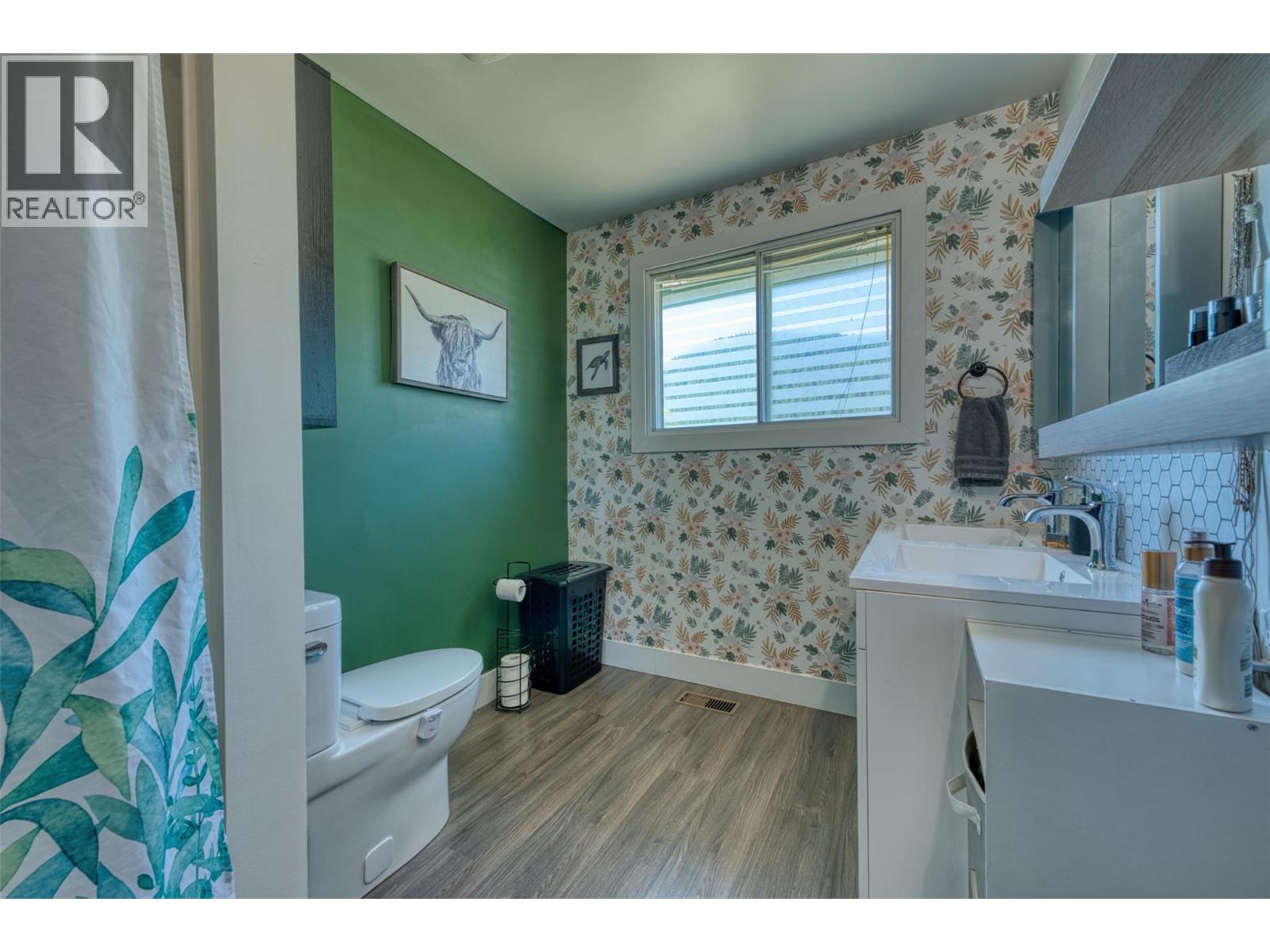 5783 Ponderosa Road, Falkland, British Columbia  V0E 1W0 - Photo 13 - 10373532