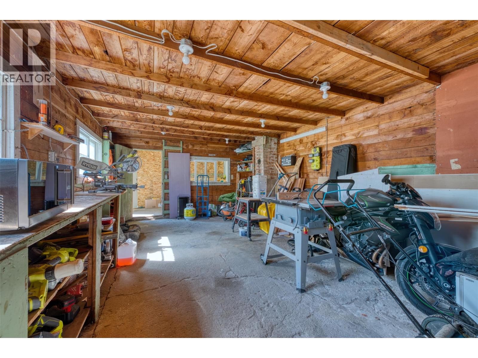 5783 Ponderosa Road, Falkland, British Columbia  V0E 1W0 - Photo 26 - 10373532