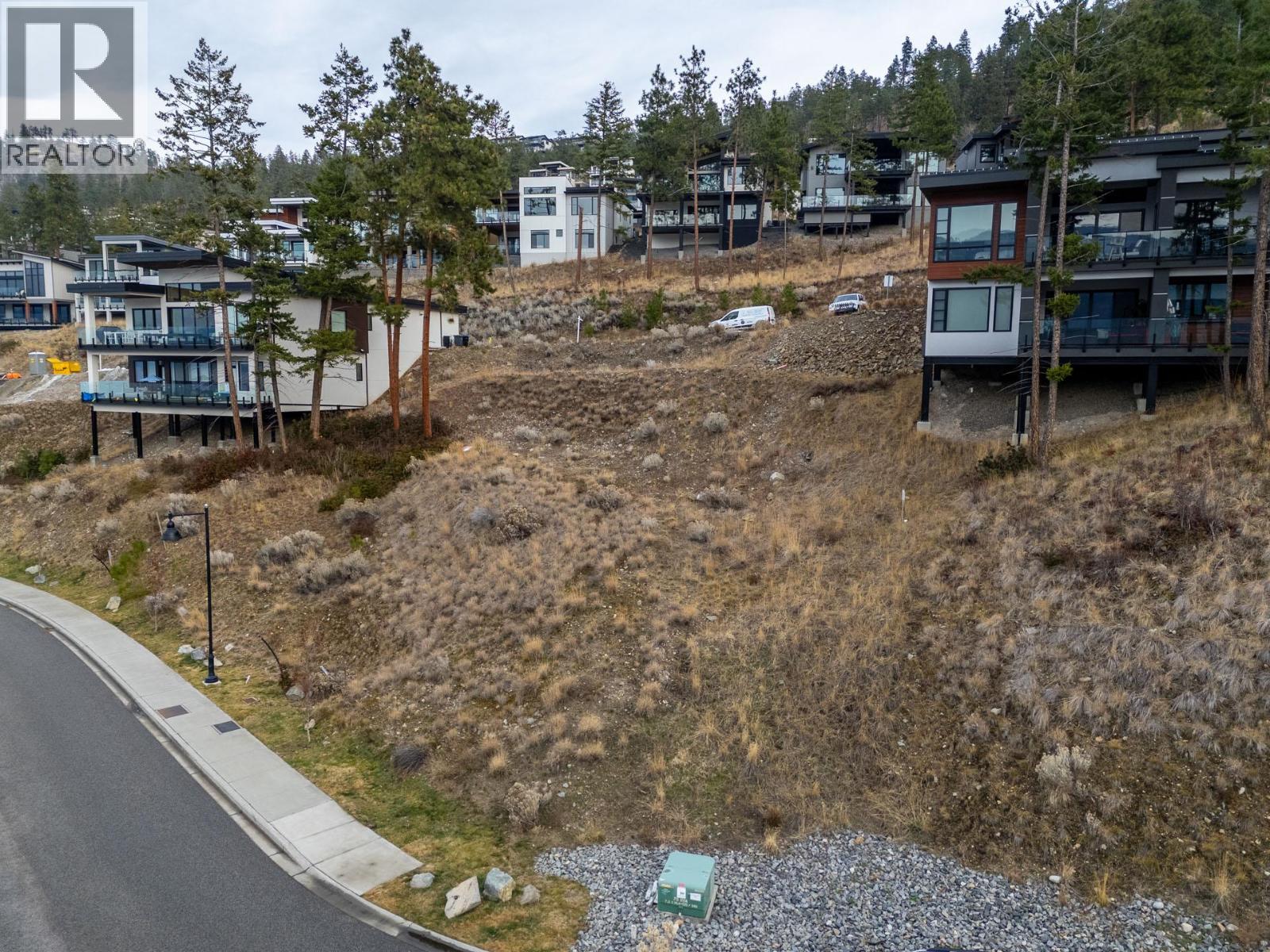 3332 Black Pine Lane, Kelowna, British Columbia  V1V 3G1 - Photo 9 - 10373052