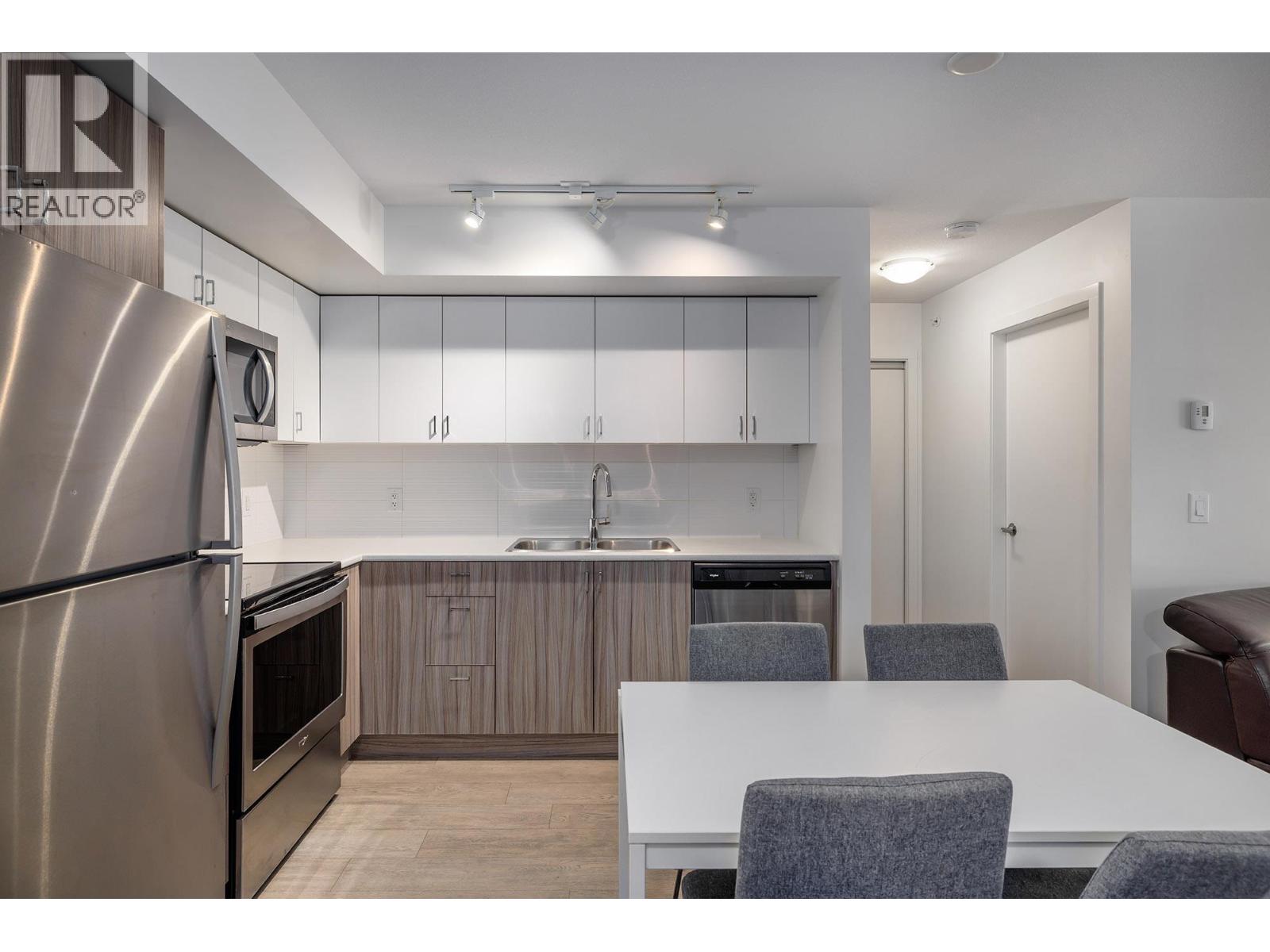 725 Academy Way Unit# Ph18, Kelowna, British Columbia  V1V 3A4 - Photo 7 - 10373408