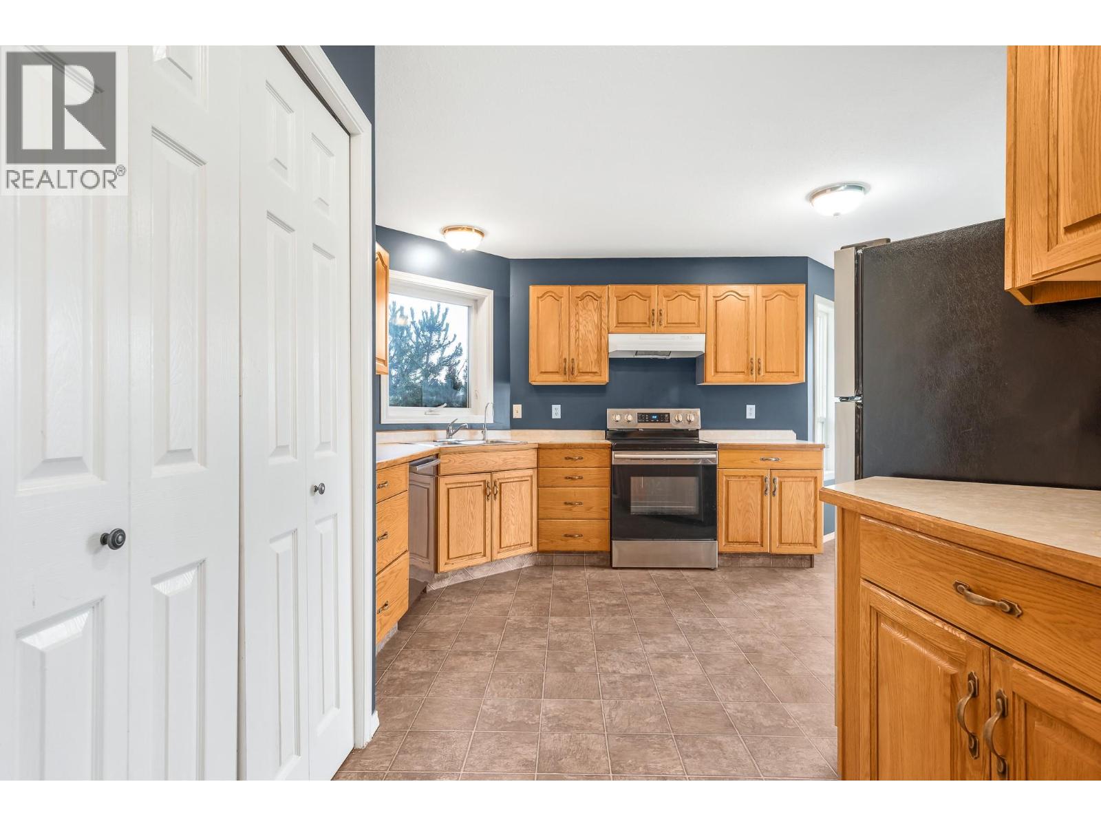 3575 Canyon Road, Spallumcheen, British Columbia  V4Y 0M7 - Photo 12 - 10373551