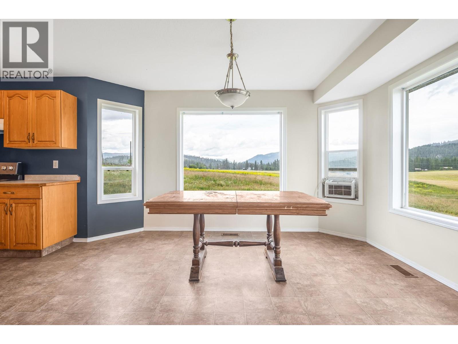 3575 Canyon Road, Spallumcheen, British Columbia  V4Y 0M7 - Photo 19 - 10373551