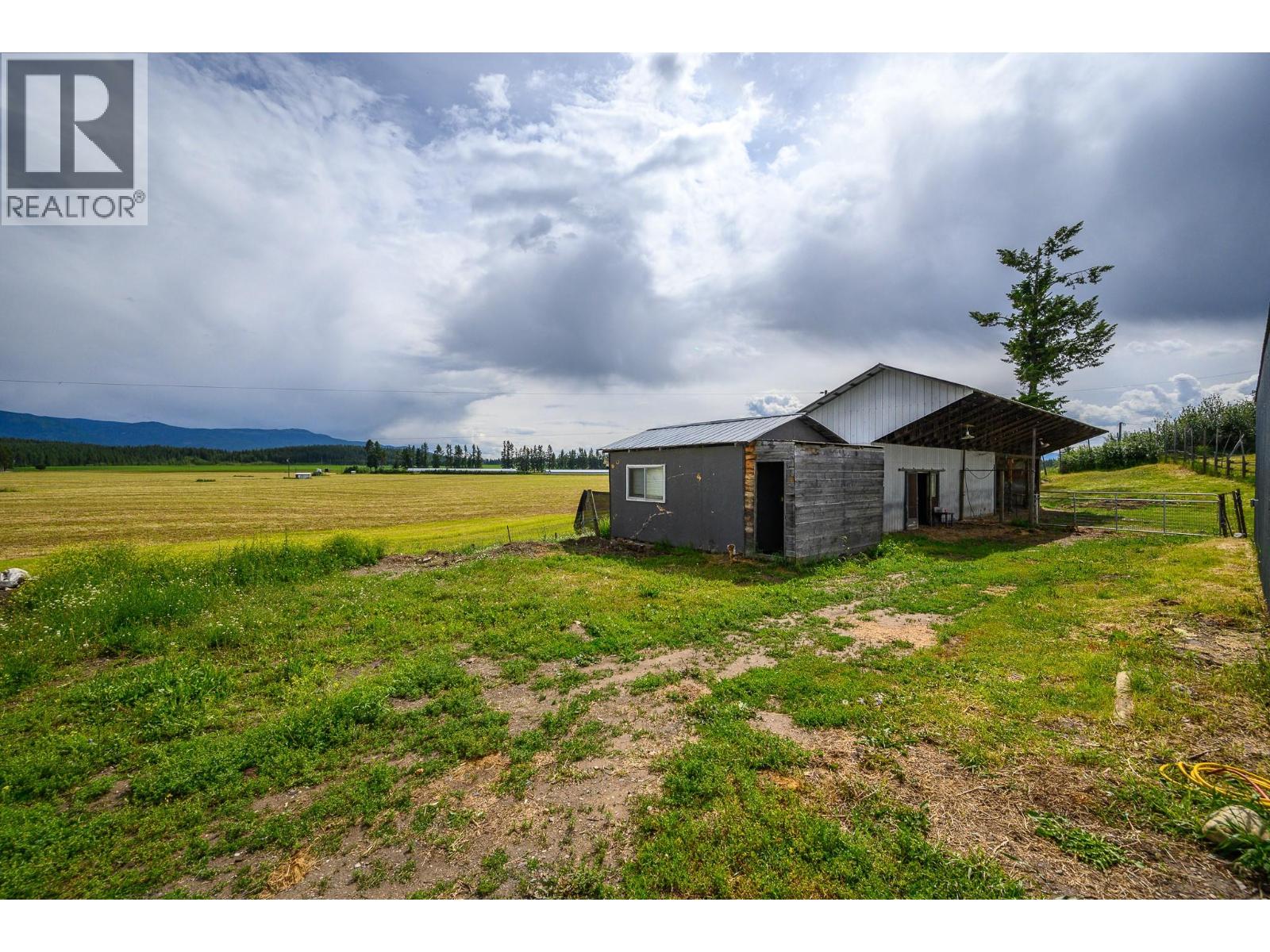 3575 Canyon Road, Spallumcheen, British Columbia  V4Y 0M7 - Photo 40 - 10373551