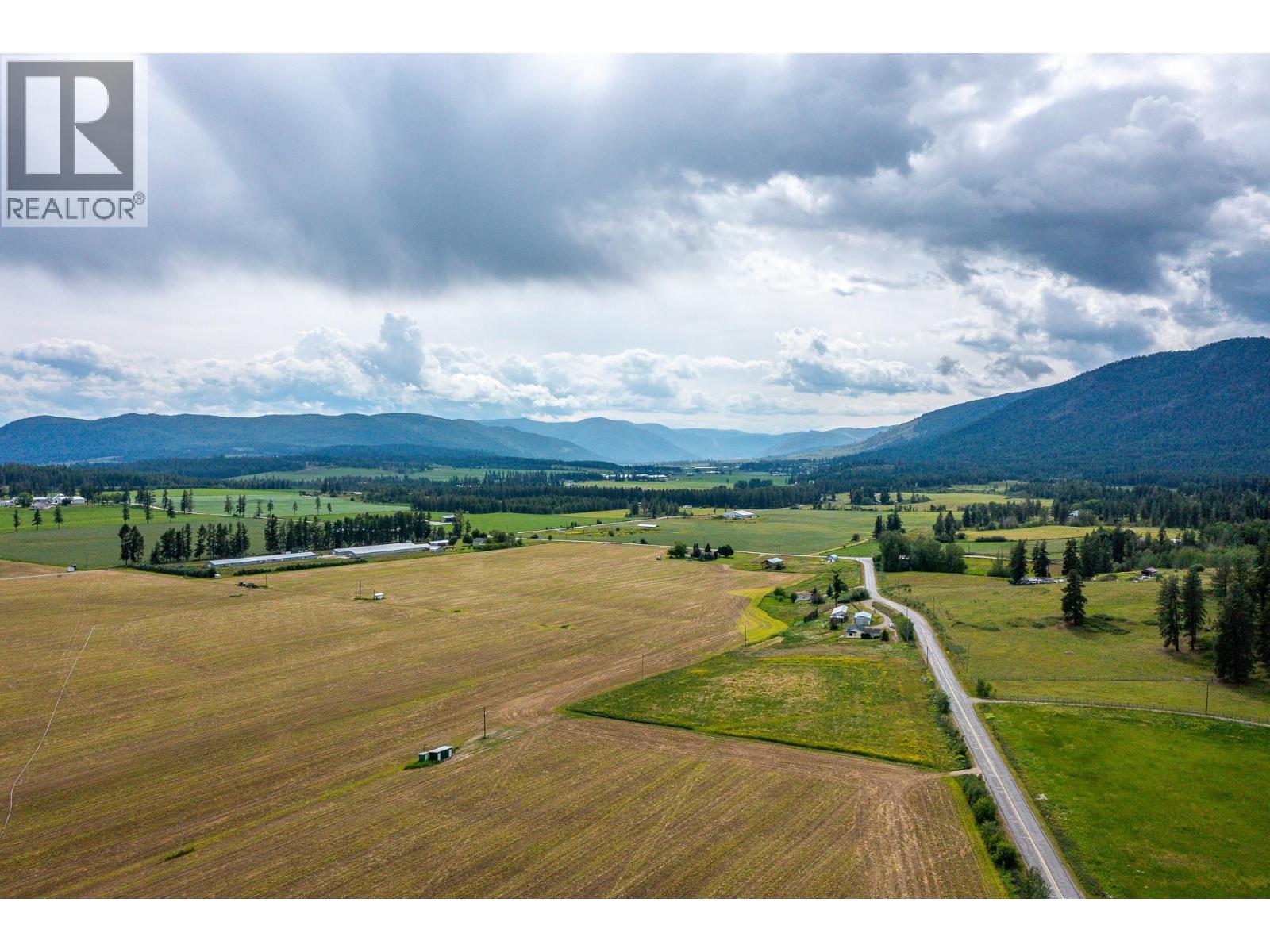 3575 Canyon Road, Spallumcheen, British Columbia  V4Y 0M7 - Photo 53 - 10373551