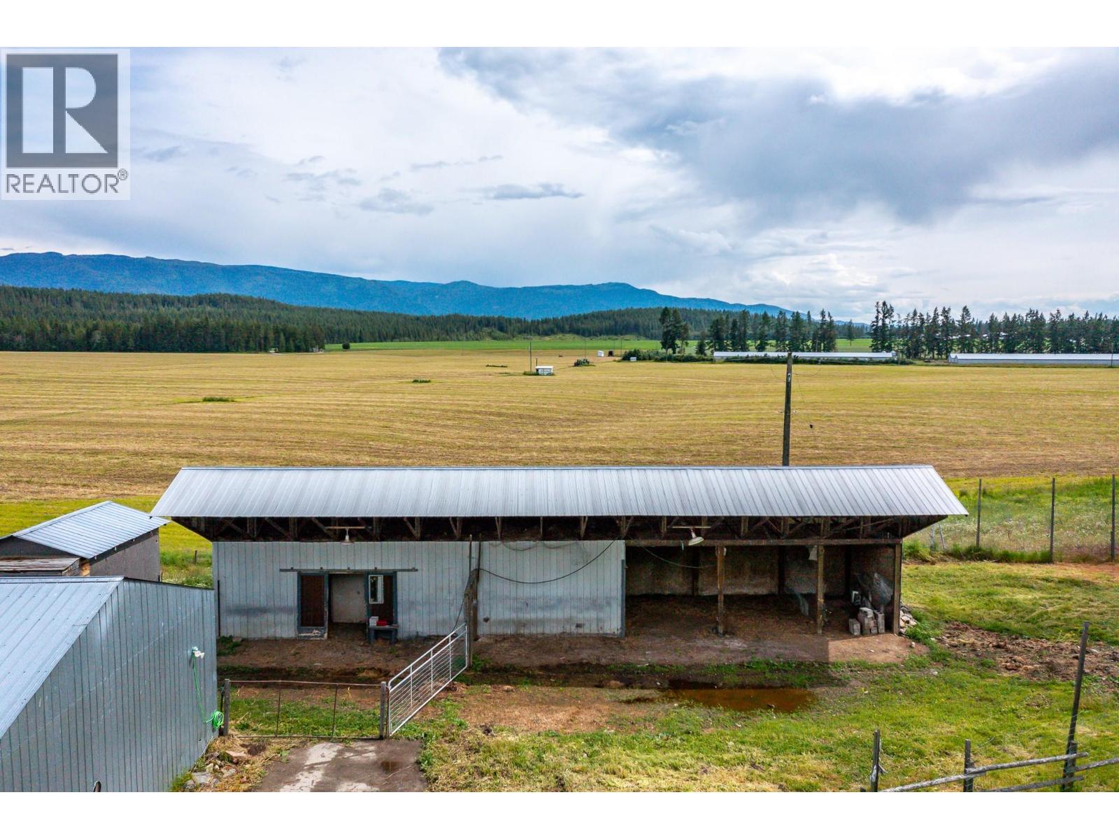 3575 Canyon Road, Spallumcheen, British Columbia  V4Y 0M7 - Photo 55 - 10373551