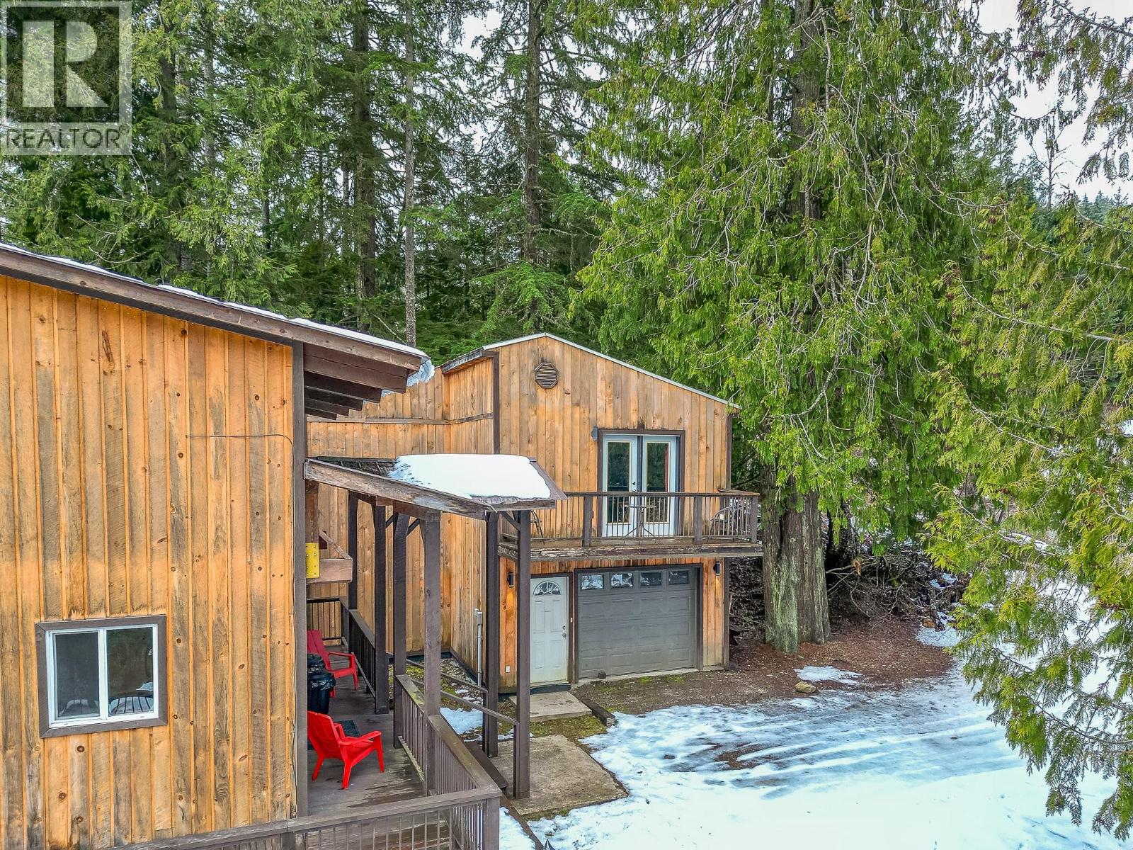 8323 Trans Canada Highway, Revelstoke, British Columbia  V0E 2S0 - Photo 71 - 10372765