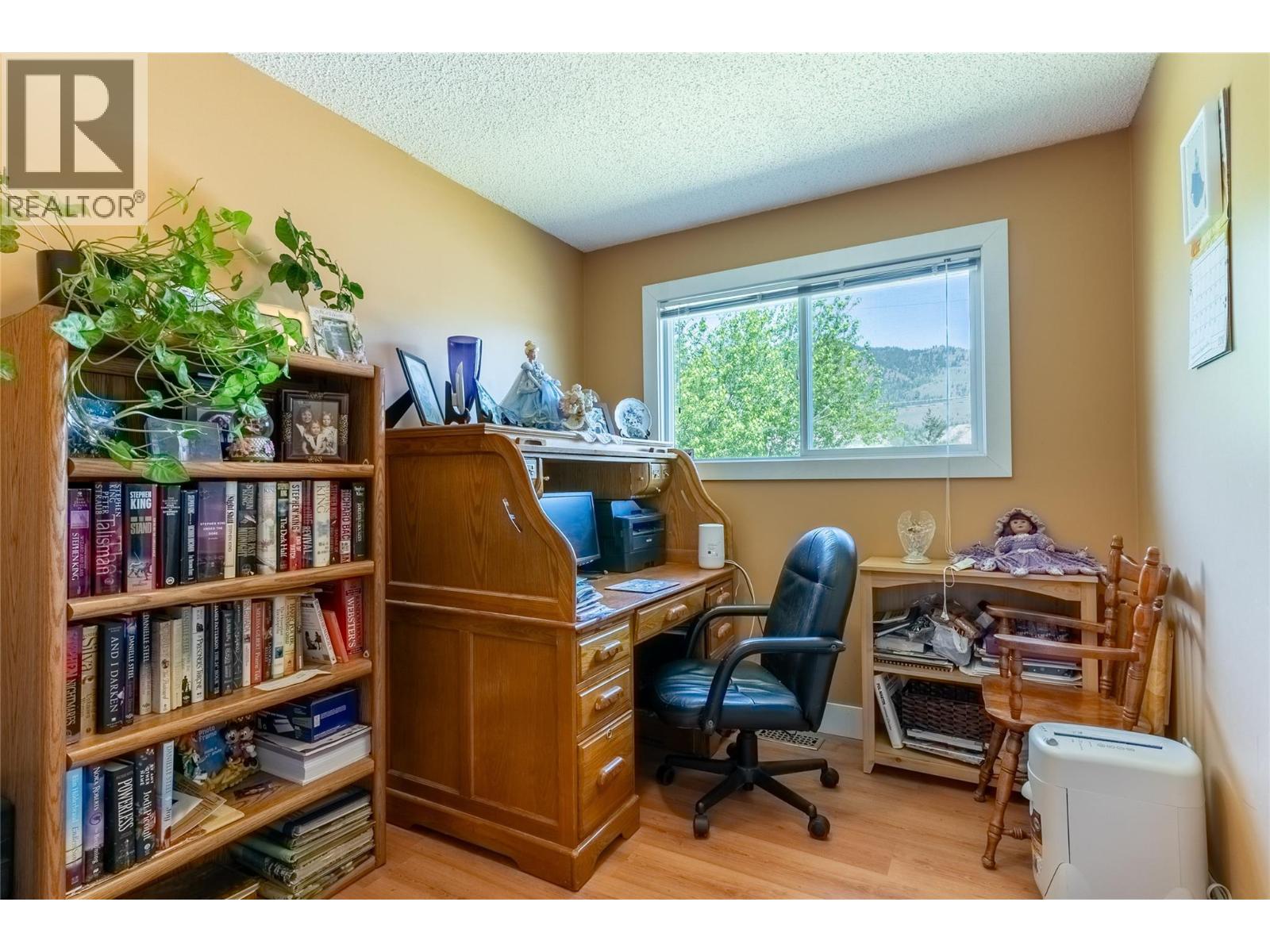 5121 Crawford Place, Kamloops, British Columbia  V2C 5Z8 - Photo 13 - 10373452