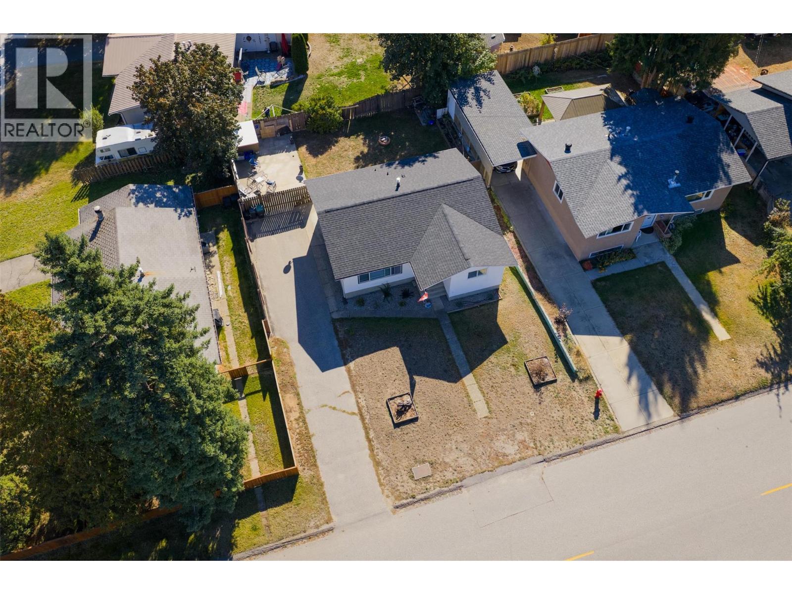 204 PINEWOOD Drive, castlegar, British Columbia