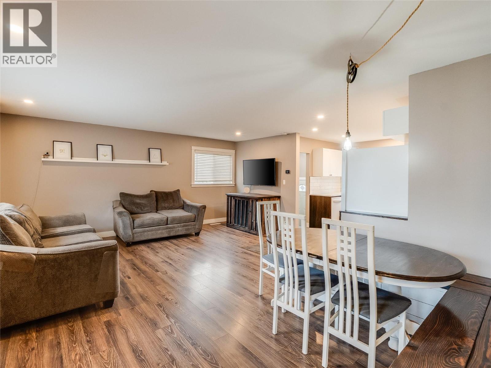 204 Pinewood Drive, Castlegar, British Columbia  V1N 2M4 - Photo 22 - 10373393
