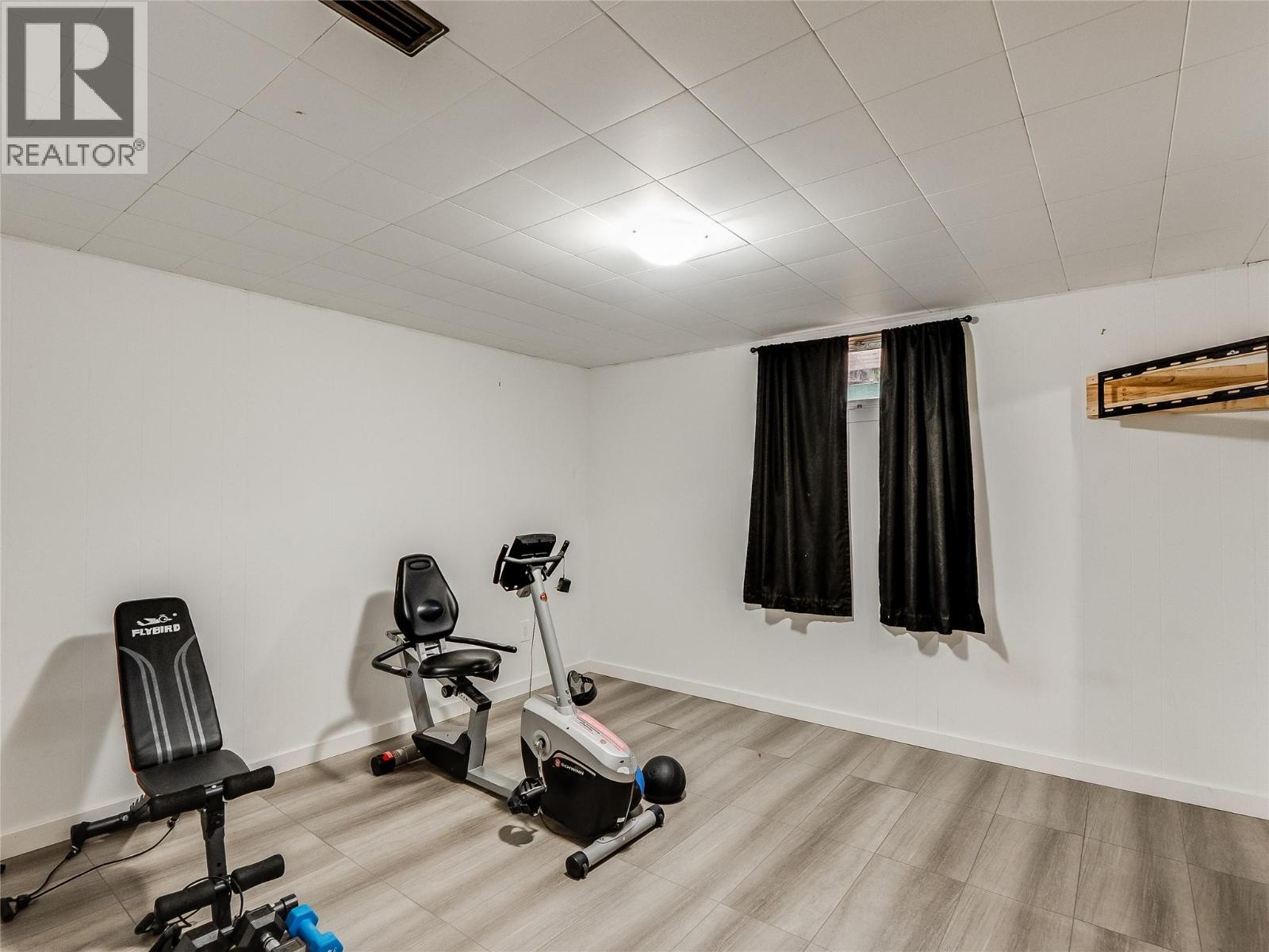 204 Pinewood Drive, Castlegar, British Columbia  V1N 2M4 - Photo 41 - 10373393