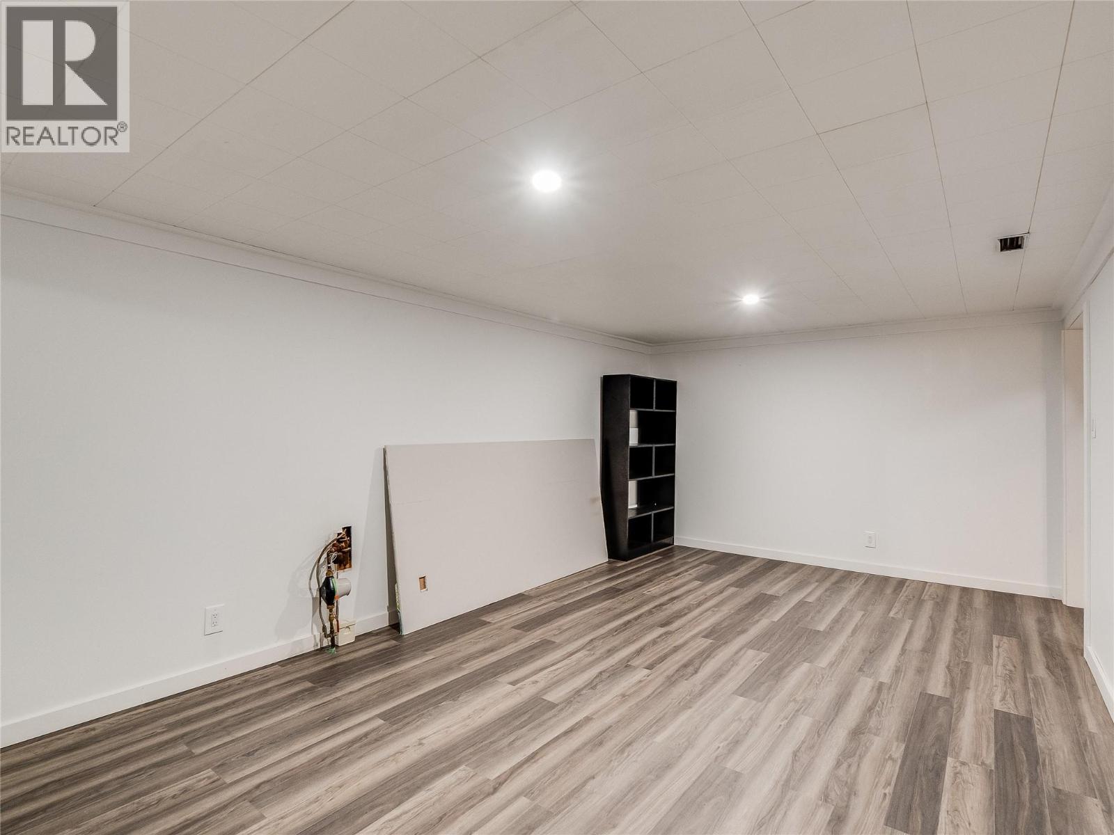 204 Pinewood Drive, Castlegar, British Columbia  V1N 2M4 - Photo 42 - 10373393