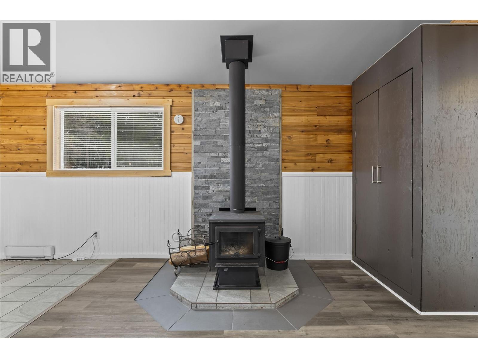 30 Boulder Road, Beaverdell, British Columbia  V0H 1A0 - Photo 19 - 10373347