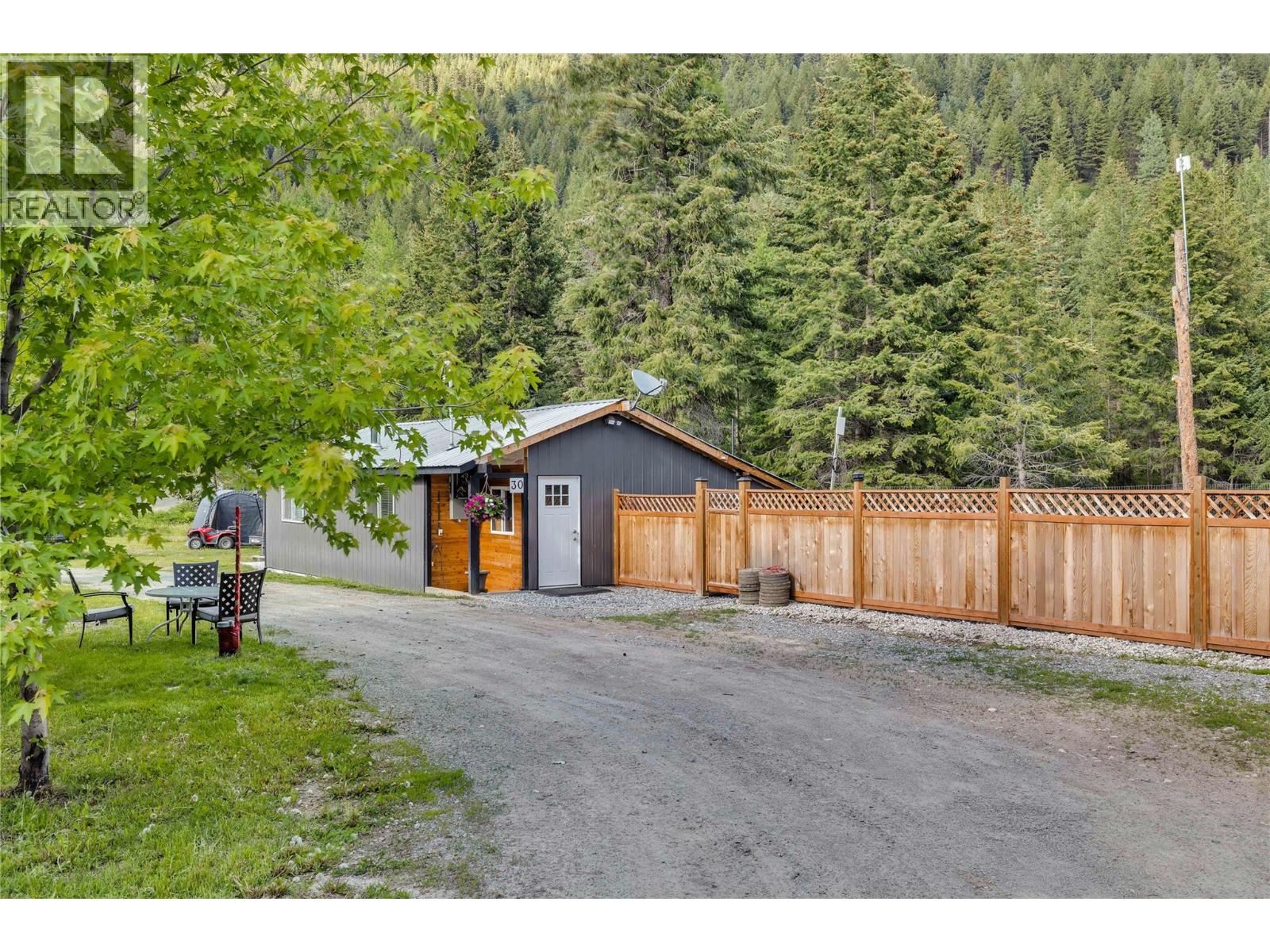 30 Boulder Road, Beaverdell, British Columbia  V0H 1A0 - Photo 3 - 10373347
