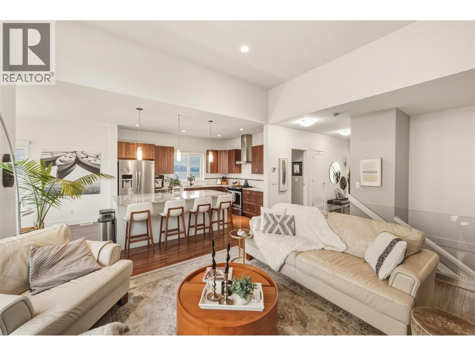 118 View Place, Penticton, British Columbia  V2A 0A6 - Photo 14 - 10373493