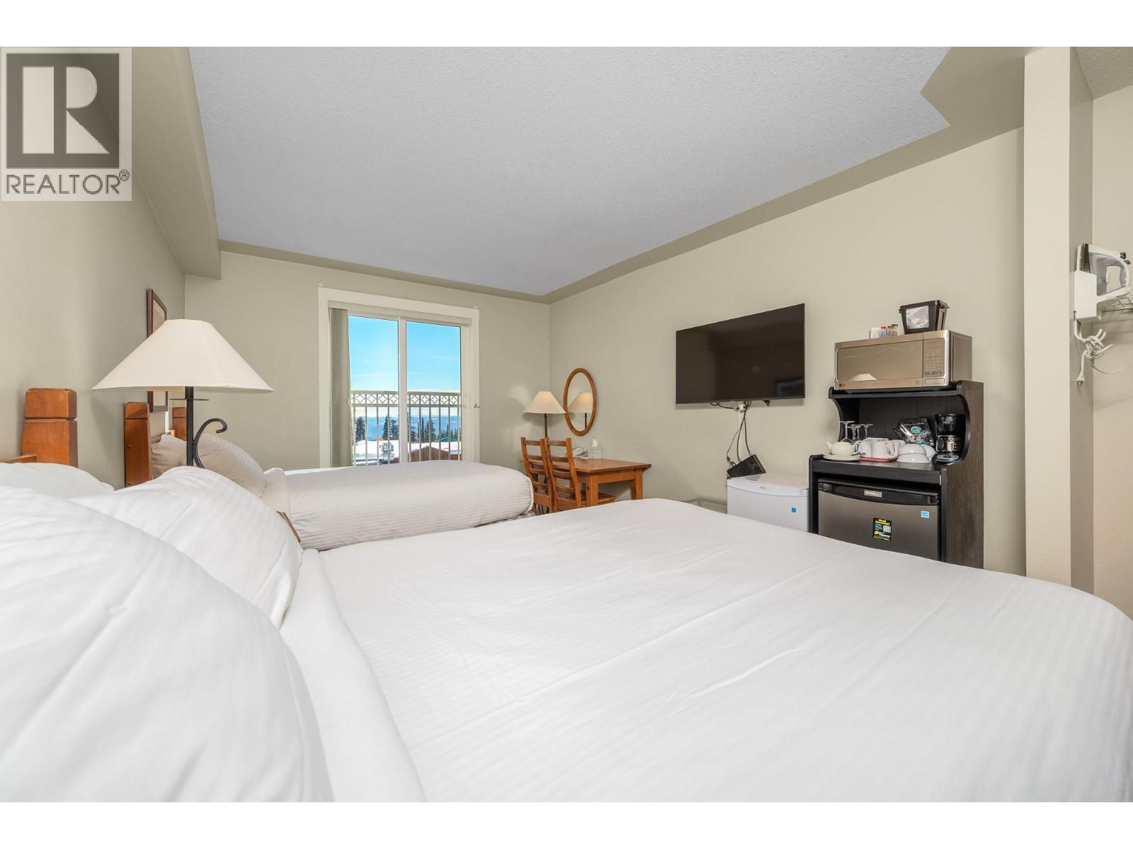 152 Silver Lode Lane Unit# 433/434, Silver Star, British Columbia  V1B 3M1 - Photo 15 - 10373235