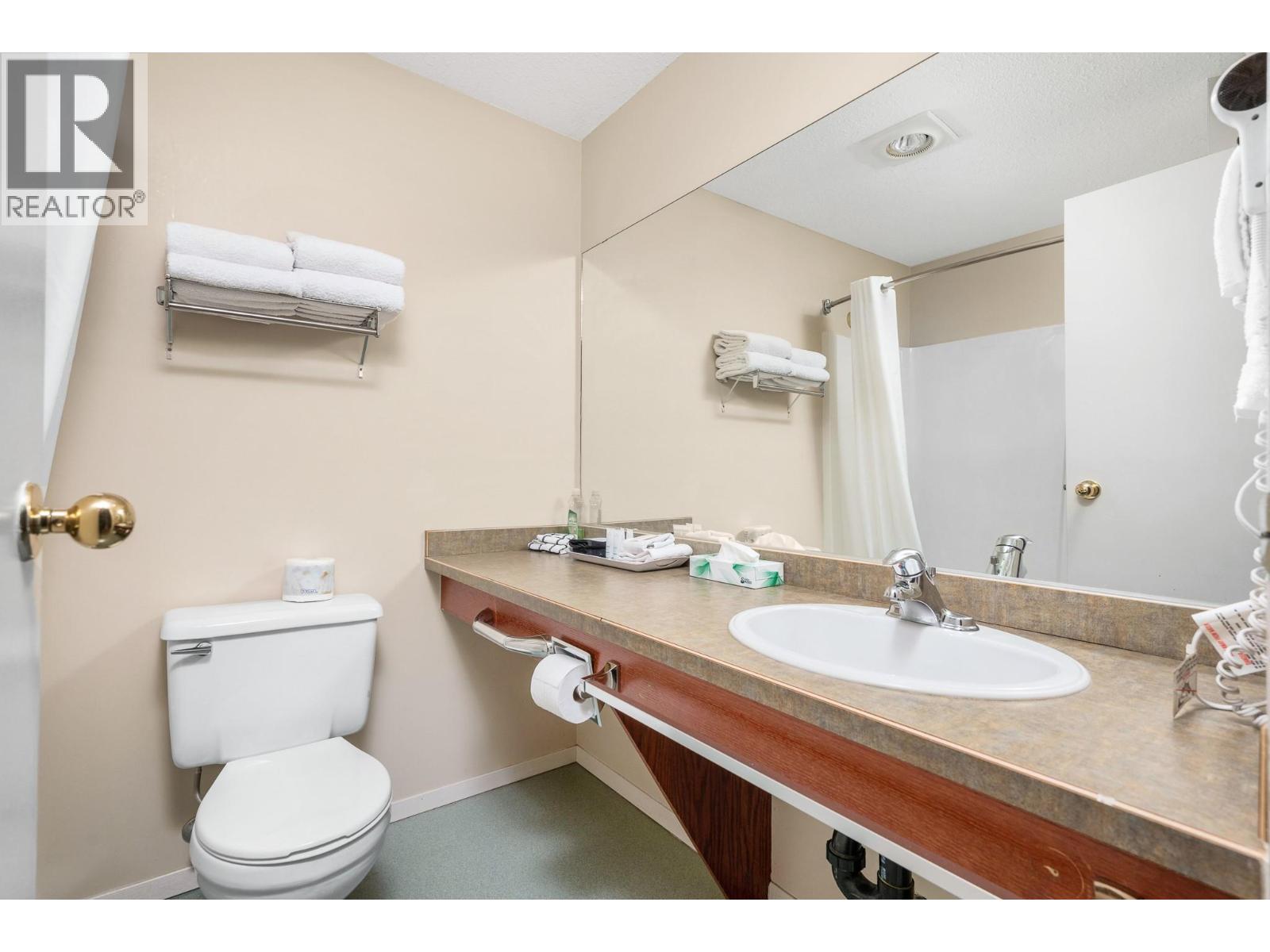152 Silver Lode Lane Unit# 433/434, Silver Star, British Columbia  V1B 3M1 - Photo 17 - 10373235