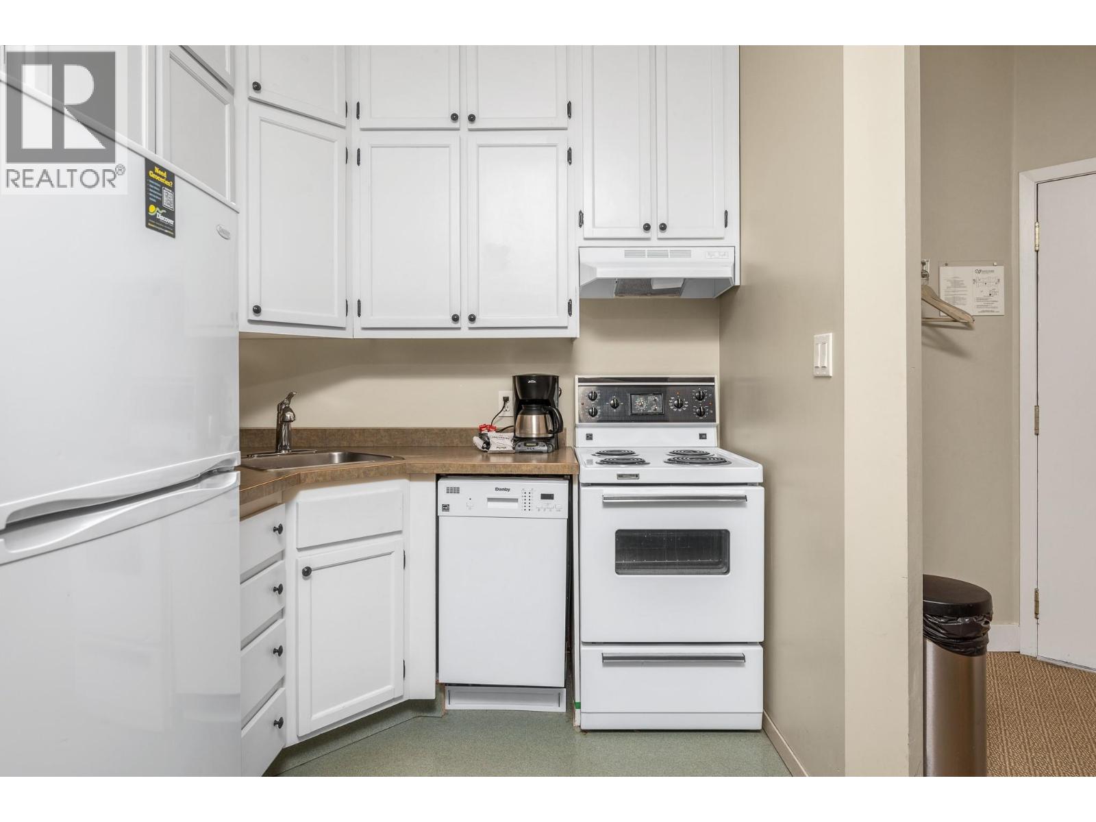 152 Silver Lode Lane Unit# 433/434, Silver Star, British Columbia  V1B 3M1 - Photo 3 - 10373235