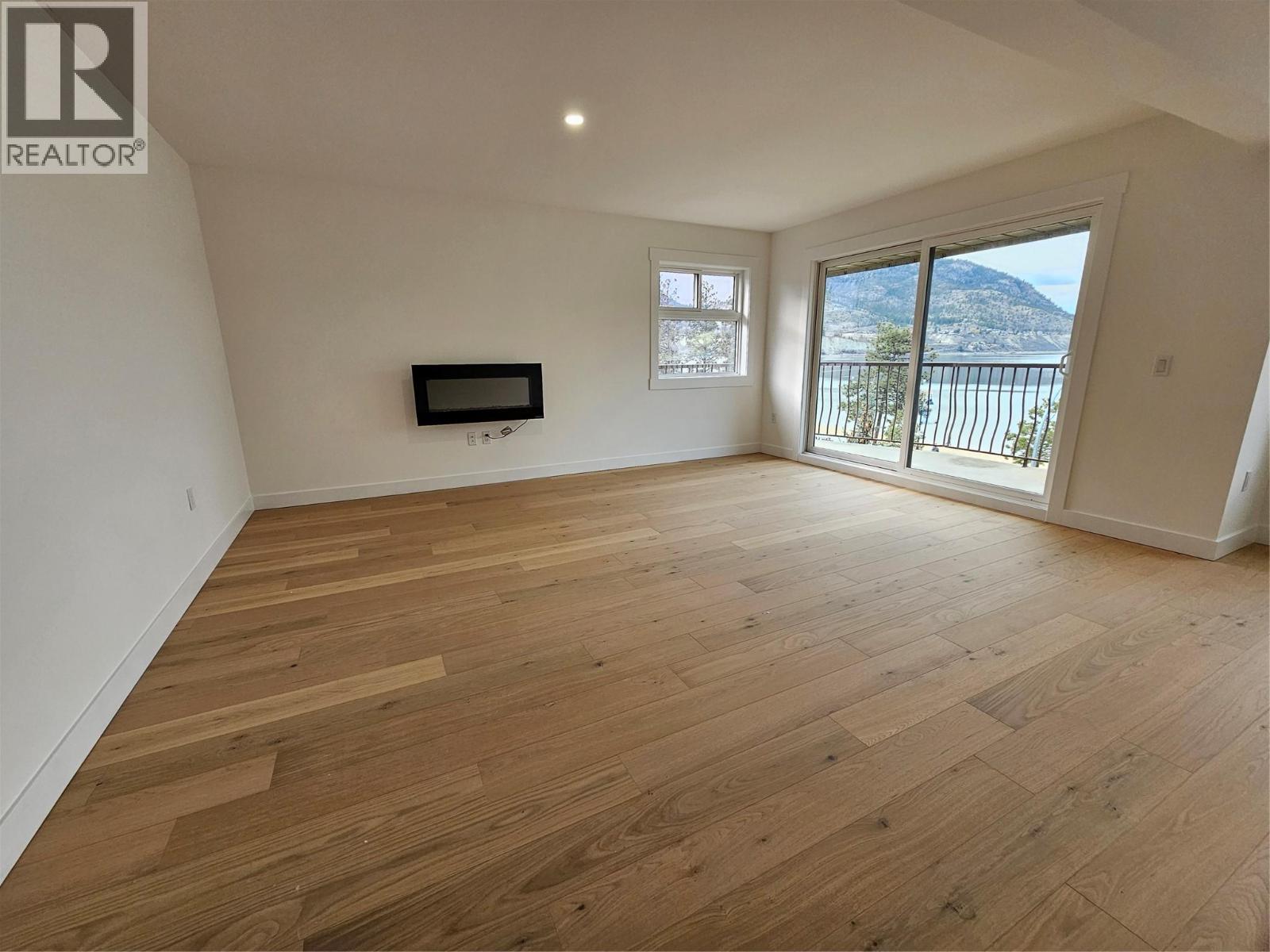 578 Lakeshore Drive Unit# 402, Penticton, British Columbia  V2A 1B9 - Photo 5 - 10373446