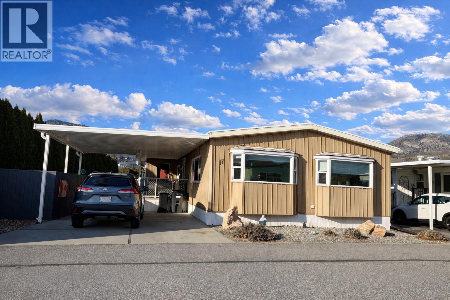 999 Burnaby Avenue Unit# 17, Penticton, British Columbia  V2A 1G7 - Photo 1 - 10373383