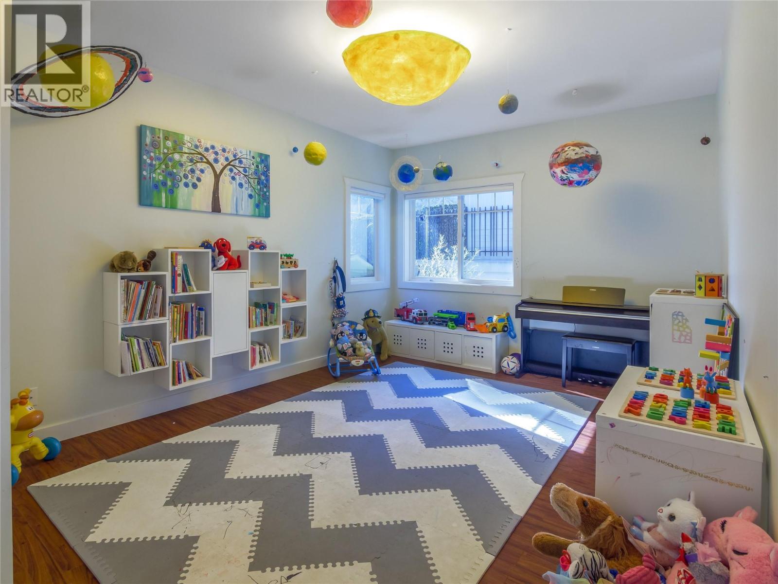 2478 Evergreen Drive, Penticton, British Columbia  V2A 9C7 - Photo 12 - 10373482