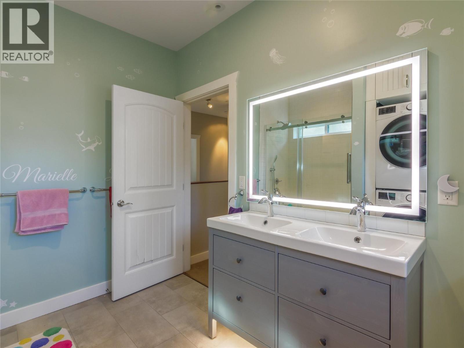 2478 Evergreen Drive, Penticton, British Columbia  V2A 9C7 - Photo 21 - 10373482