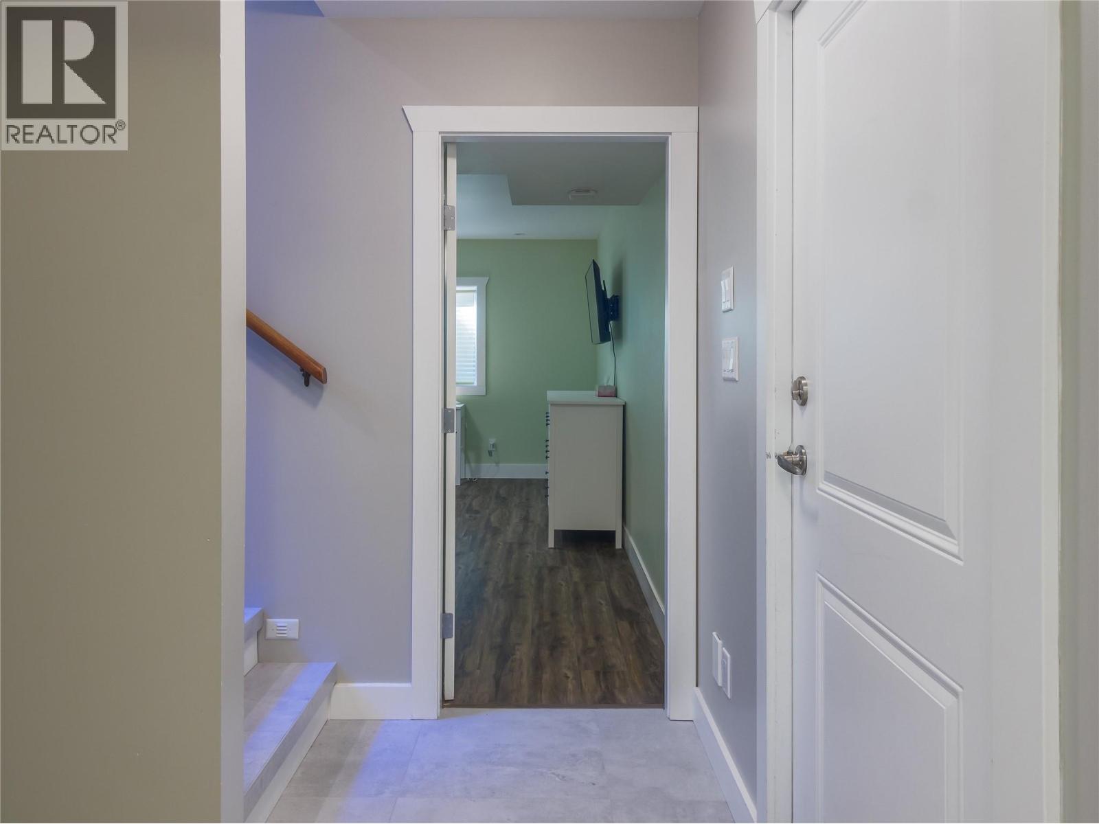 2478 Evergreen Drive, Penticton, British Columbia  V2A 9C7 - Photo 30 - 10373482