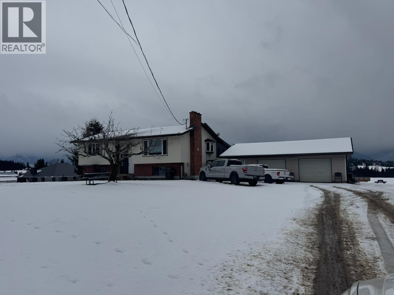 3621 Muzzy Road, canyon, British Columbia