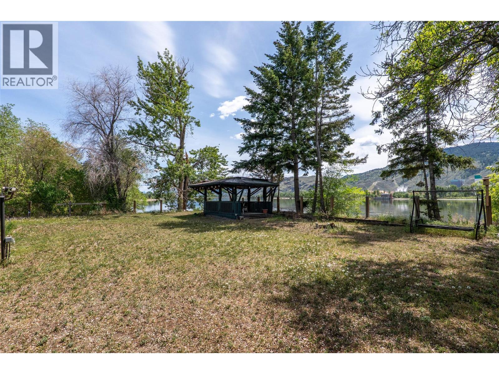 721 Strauss Street, Kamloops, British Columbia  V2B 5R7 - Photo 18 - 10373494