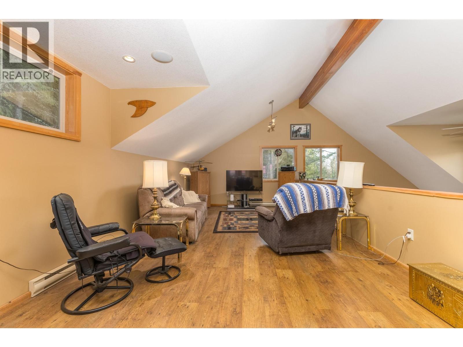 3572 Eagle Bay Road, Eagle Bay, British Columbia  V0E 1T0 - Photo 14 - 10373629