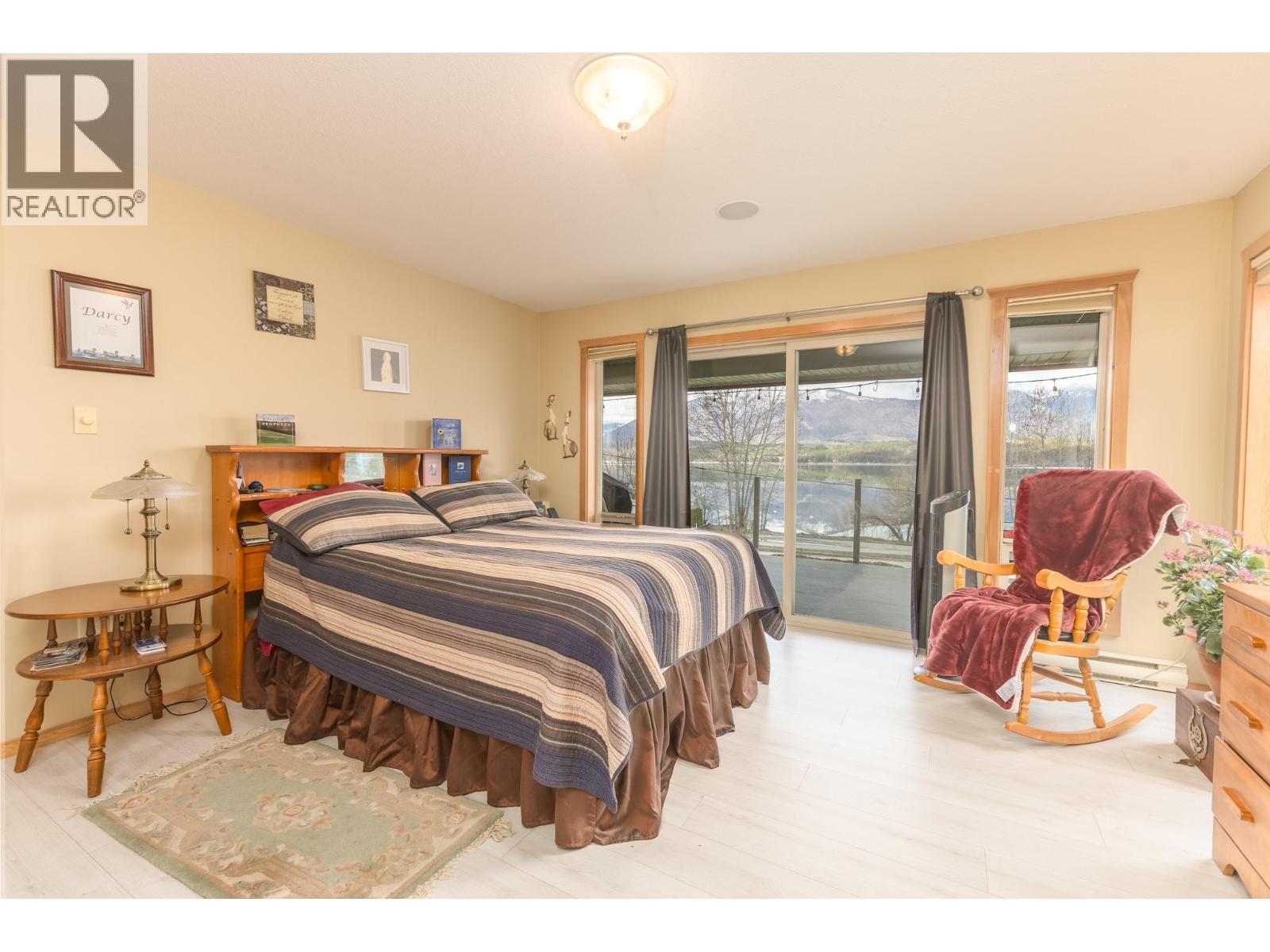 3572 Eagle Bay Road, Eagle Bay, British Columbia  V0E 1T0 - Photo 18 - 10373629