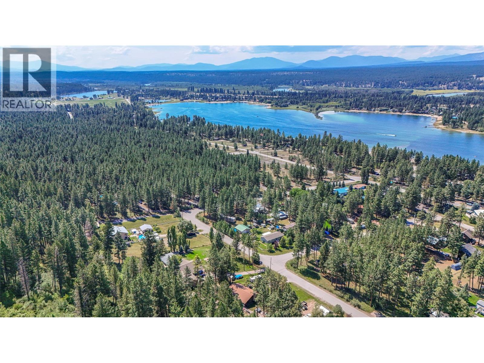 6308 Ash Road, Wasa, British Columbia  V0B 2K0 - Photo 5 - 10373456