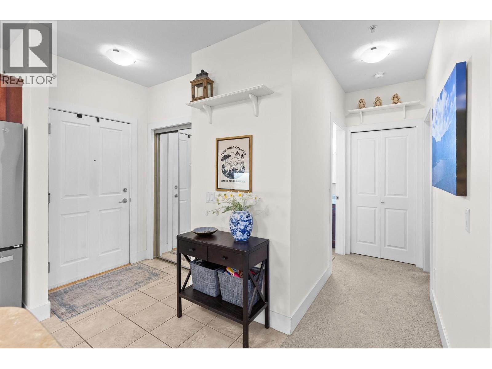 2532 Shoreline Drive Unit# 205, Lake Country, British Columbia  V4V 2R6 - Photo 3 - 10373638