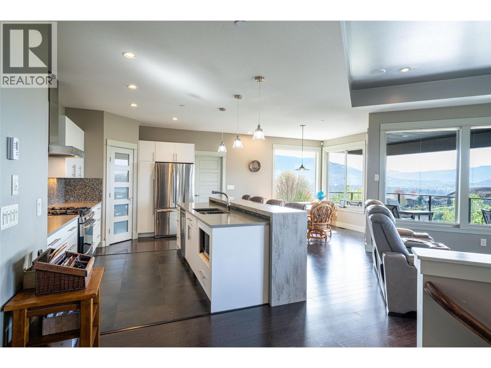 4134 Camelback Way, Vernon, British Columbia  V1T 9W4 - Photo 19 - 10373405
