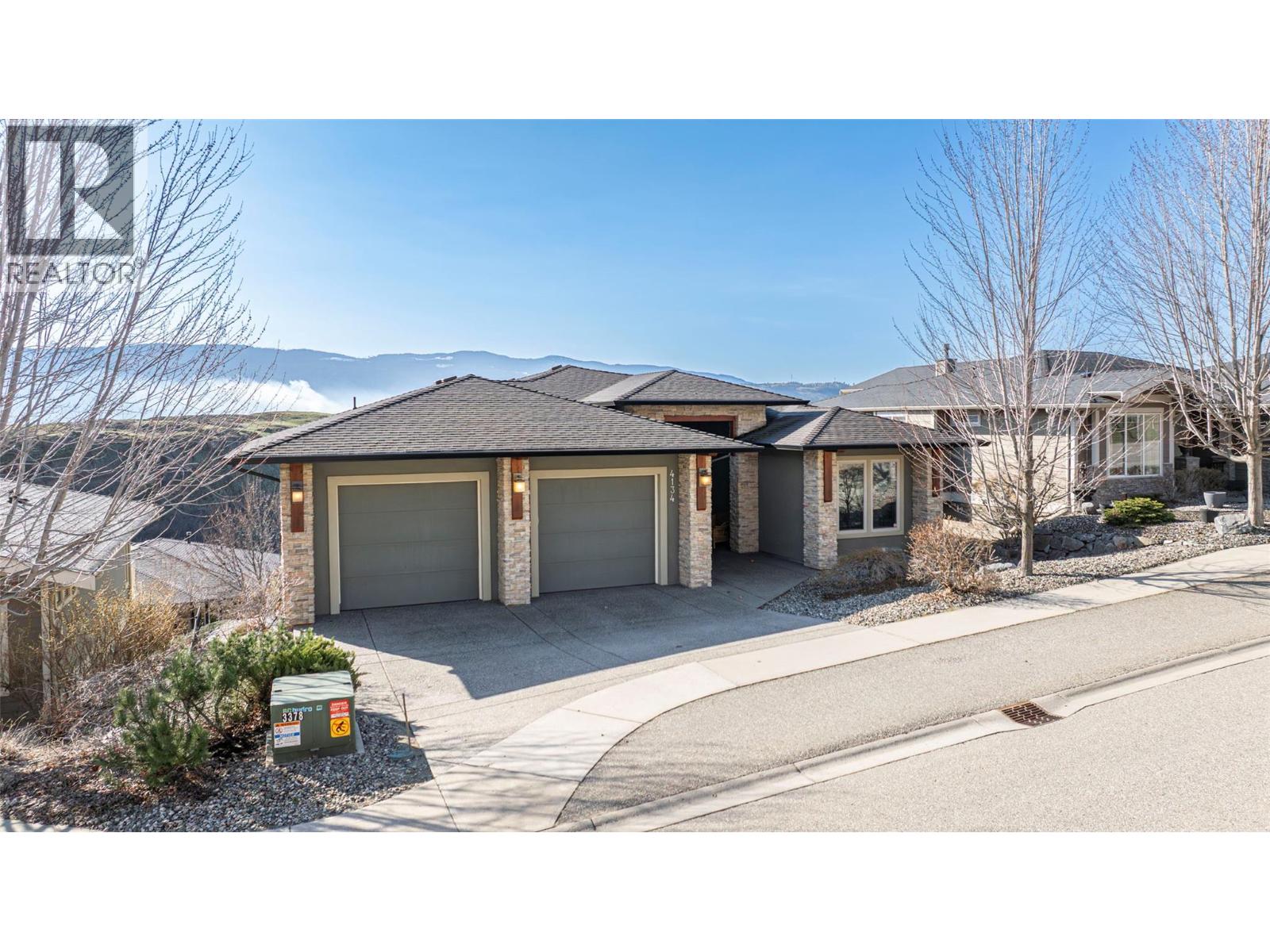 4134 Camelback Way, Vernon, British Columbia  V1T 9W4 - Photo 2 - 10373405