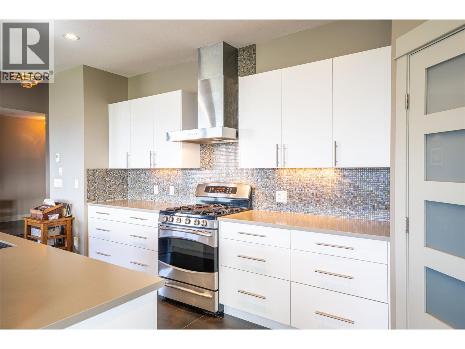 4134 Camelback Way, Vernon, British Columbia  V1T 9W4 - Photo 29 - 10373405