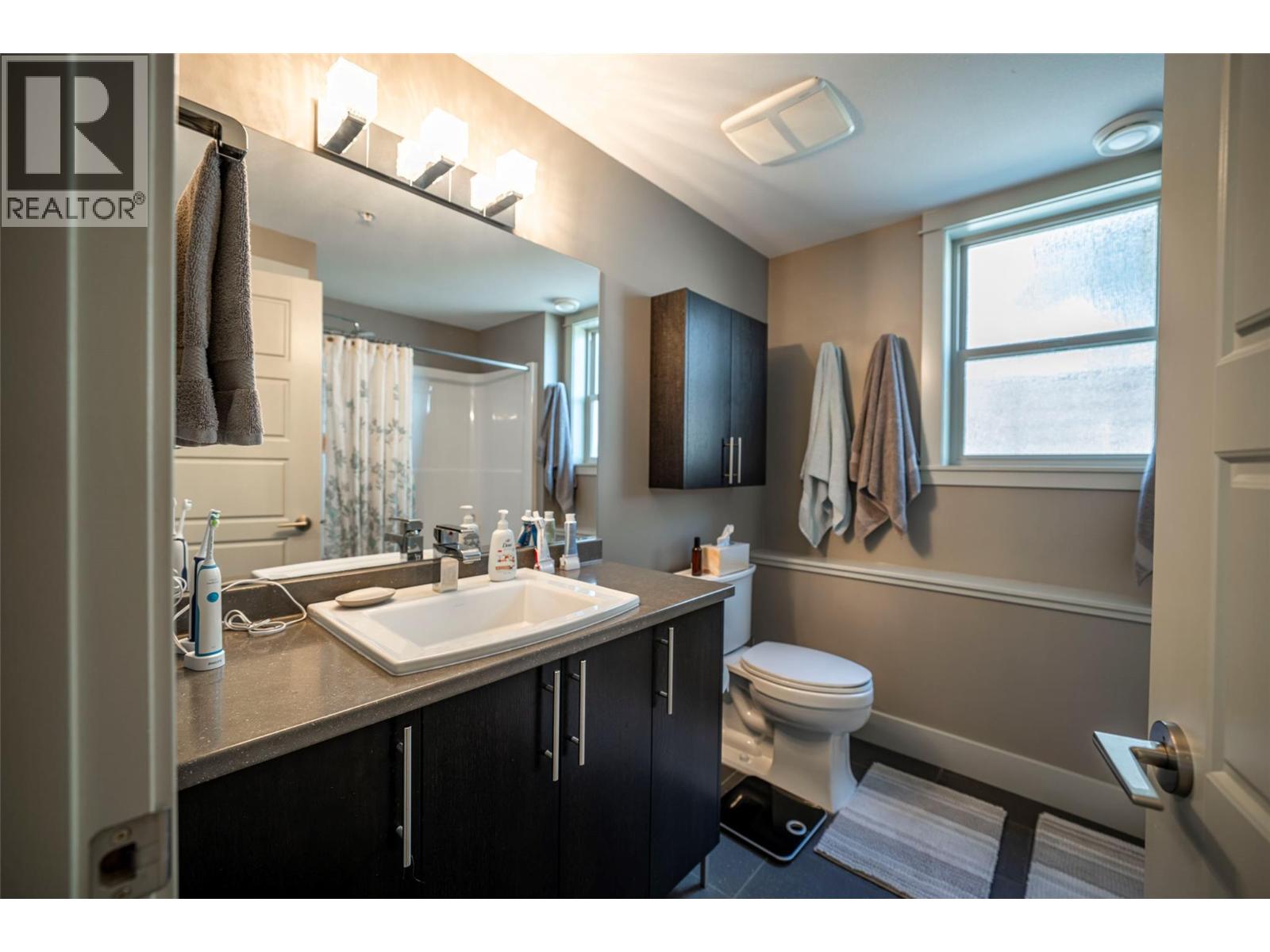 4134 Camelback Way, Vernon, British Columbia  V1T 9W4 - Photo 62 - 10373405