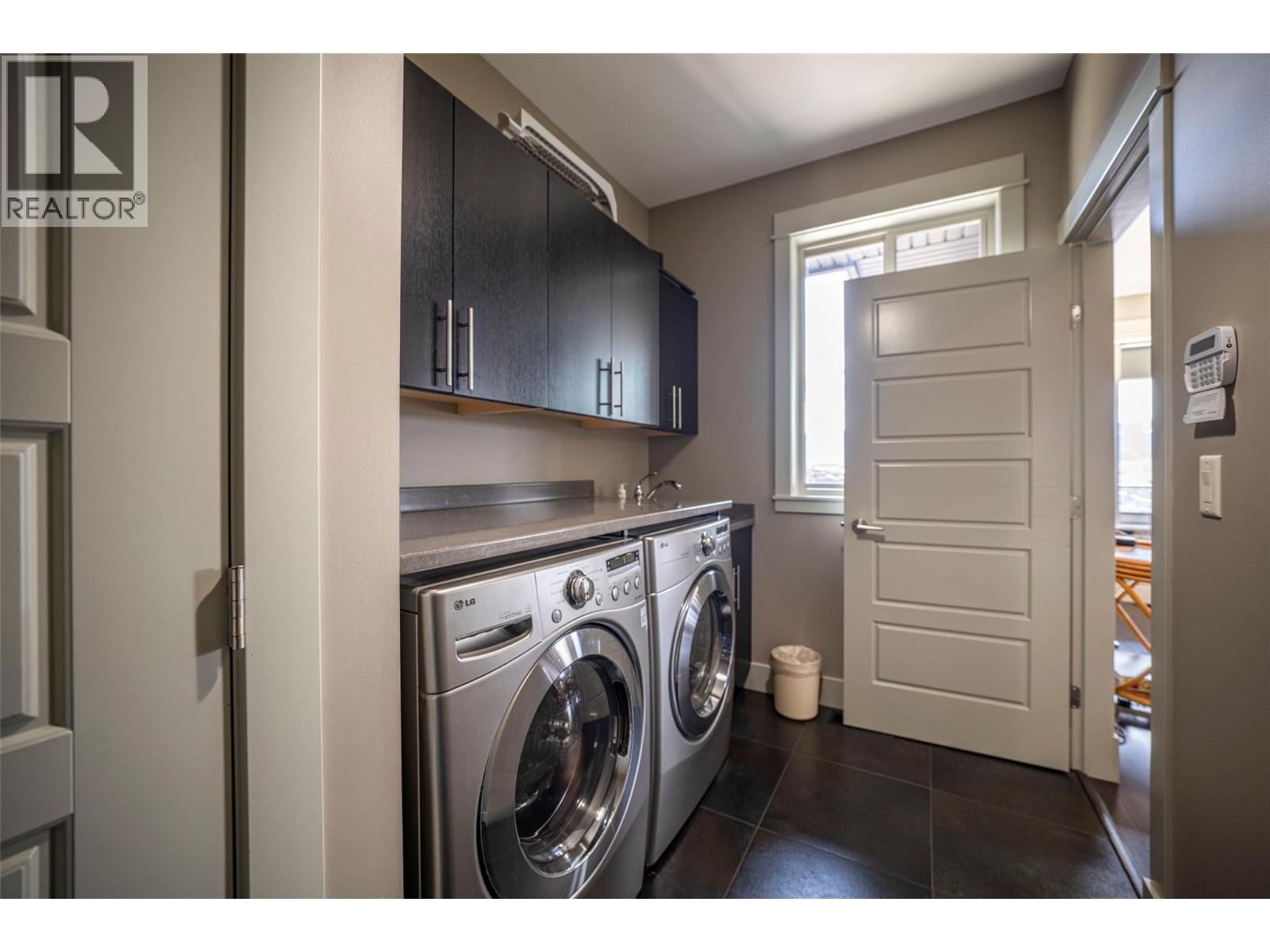 4134 Camelback Way, Vernon, British Columbia  V1T 9W4 - Photo 69 - 10373405