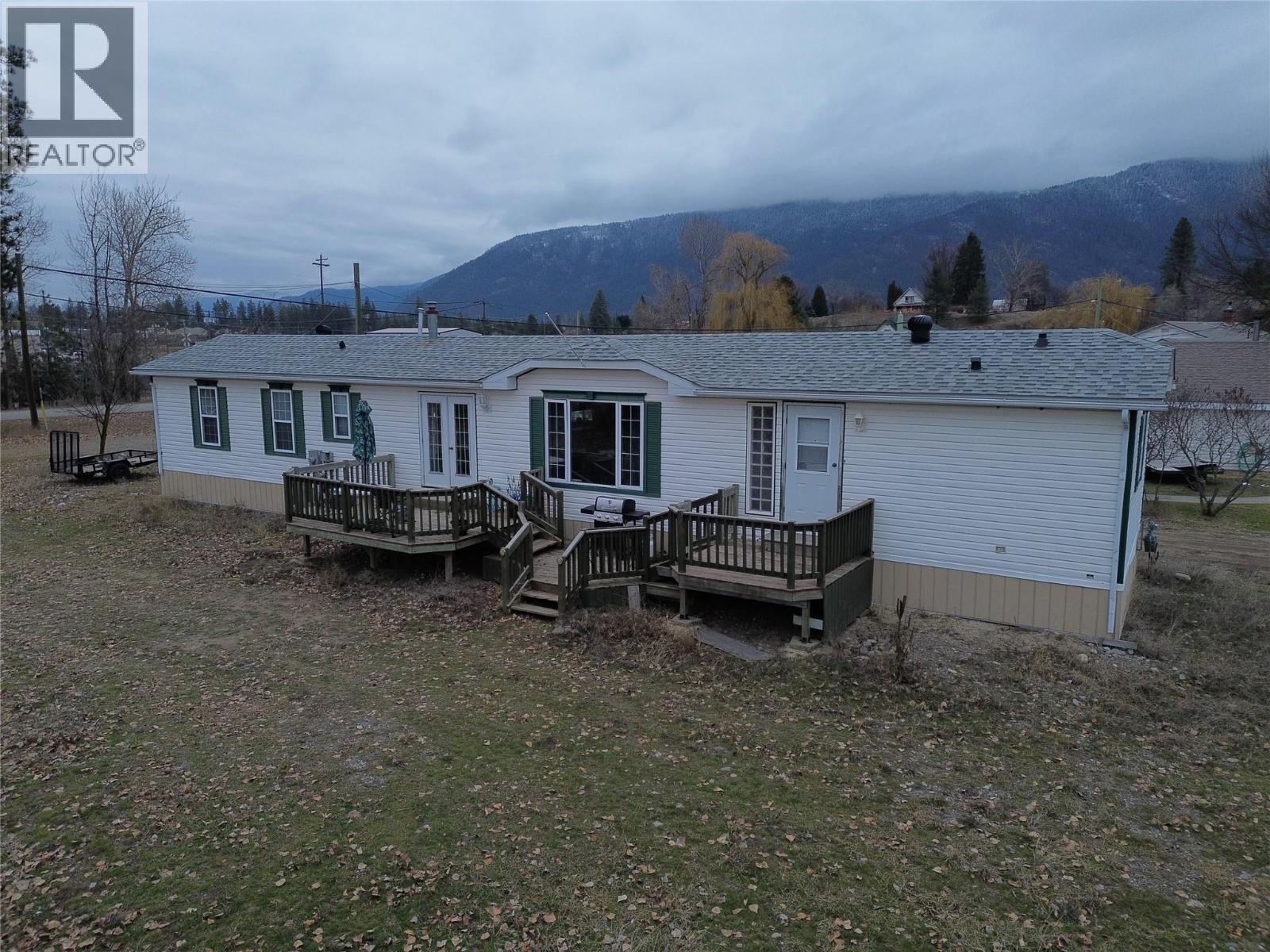 6473 5th Street, Grand Forks, British Columbia  V0H 1H0 - Photo 32 - 10373579
