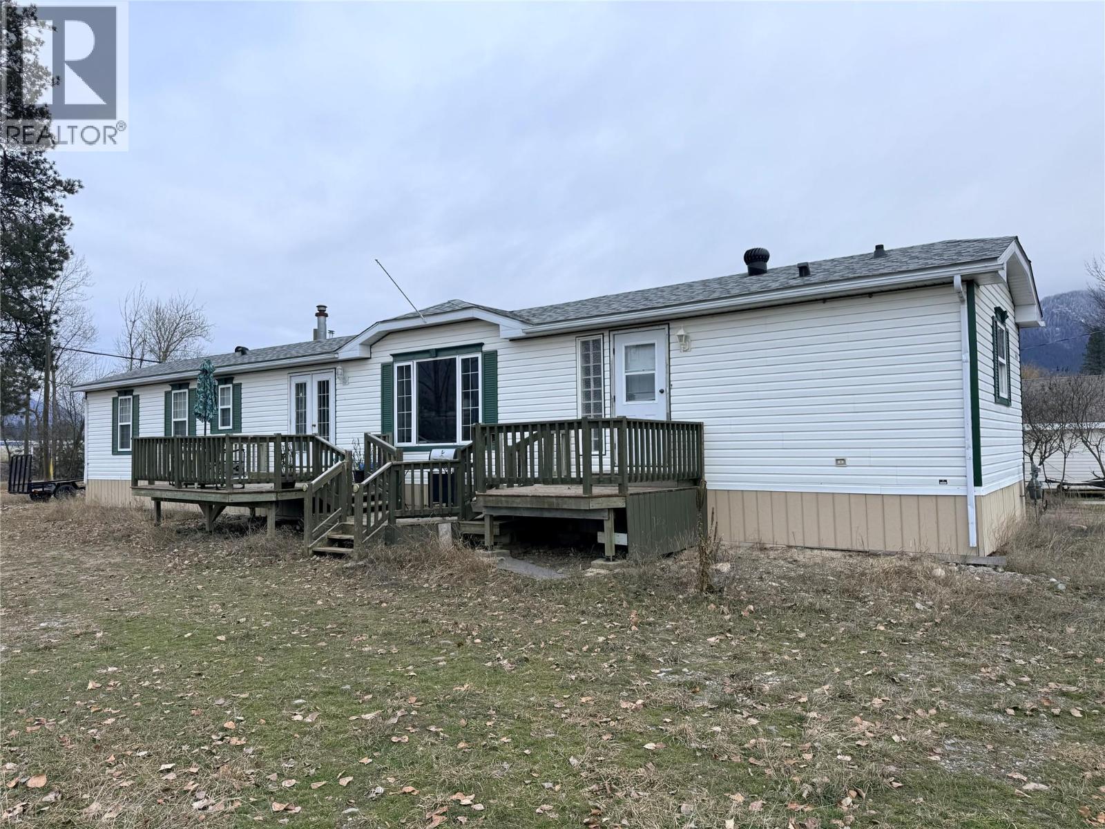6473 5th Street, Grand Forks, British Columbia  V0H 1H0 - Photo 6 - 10373579