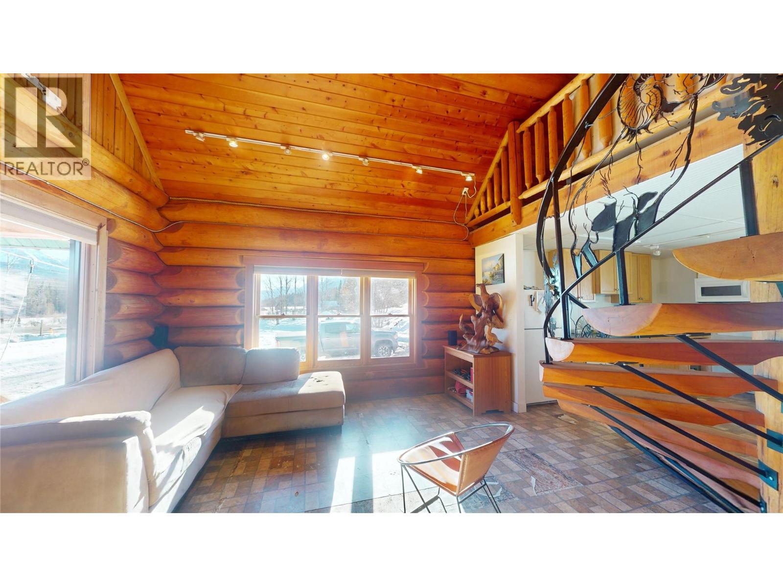2131 Highway 3 Highway, Fernie, British Columbia  V0B 1M5 - Photo 12 - 10372475