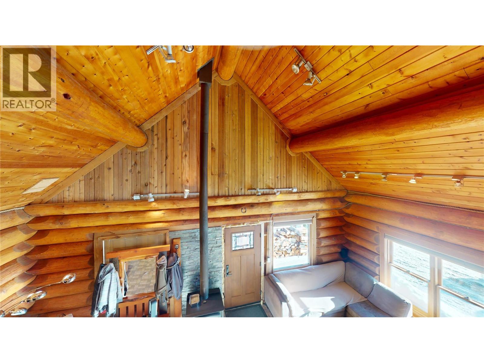 2131 Highway 3 Highway, Fernie, British Columbia  V0B 1M5 - Photo 25 - 10372475