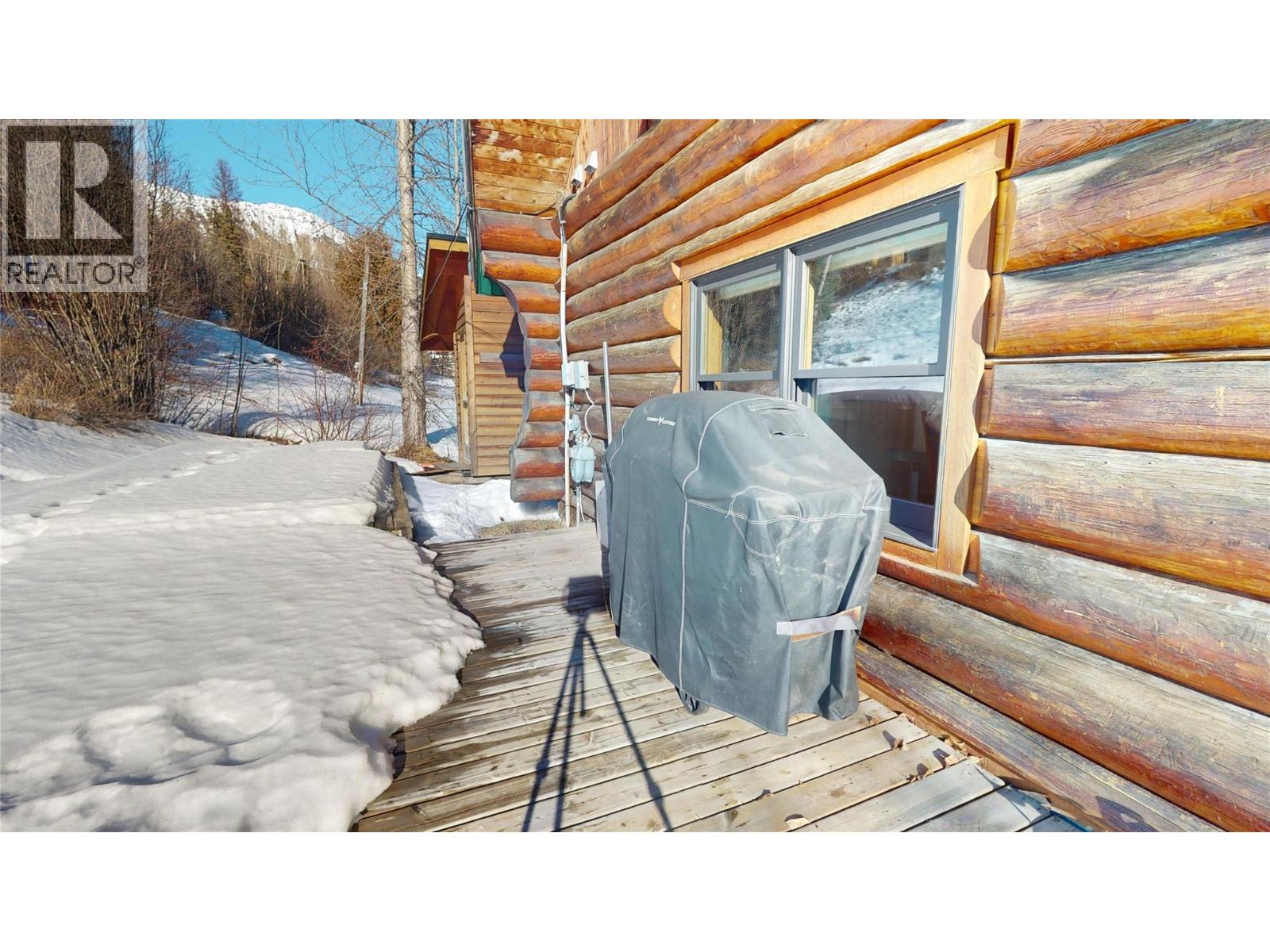 2131 Highway 3 Highway, Fernie, British Columbia  V0B 1M5 - Photo 26 - 10372475